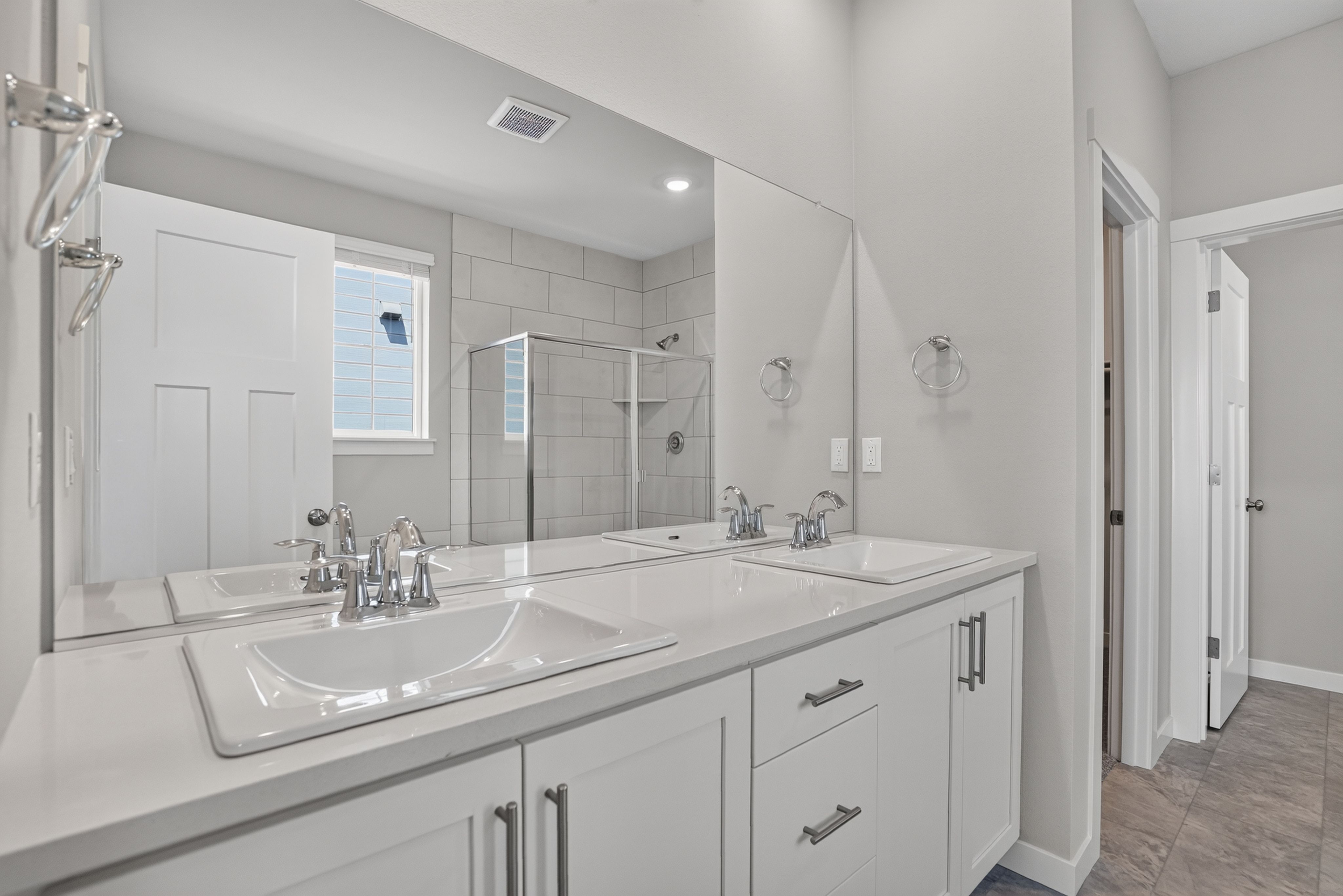 Heightsat Cooper Mountain Marigold Owners Bath 1of3
