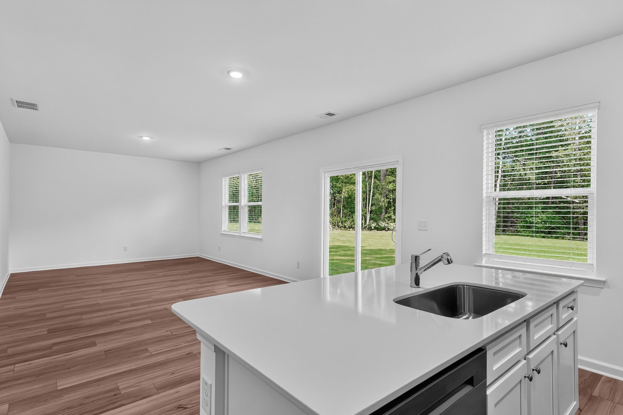 Lexington Meadows Hansom 15