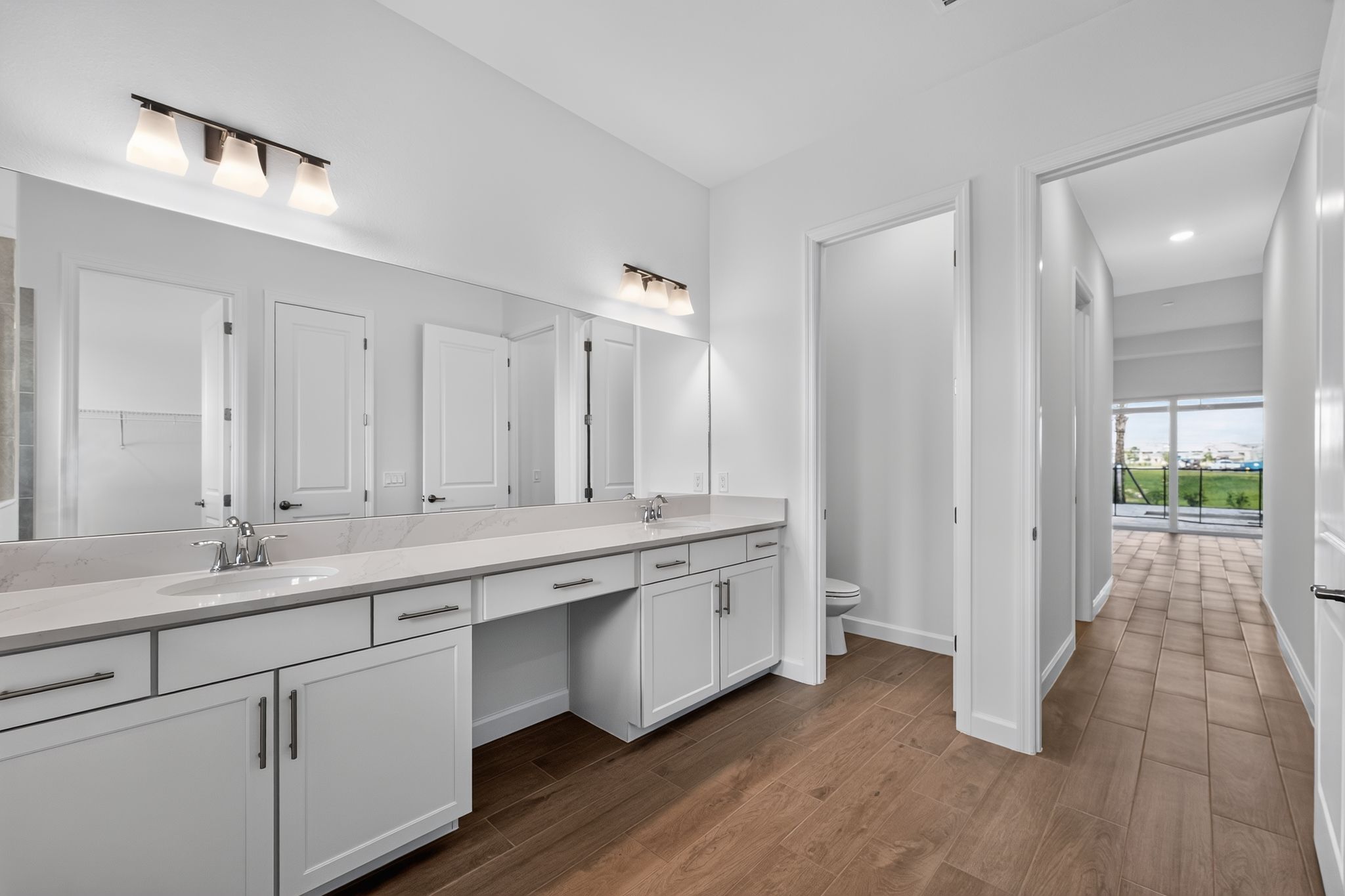 20 15545 Winchester Birdie Way Bathroom 3765