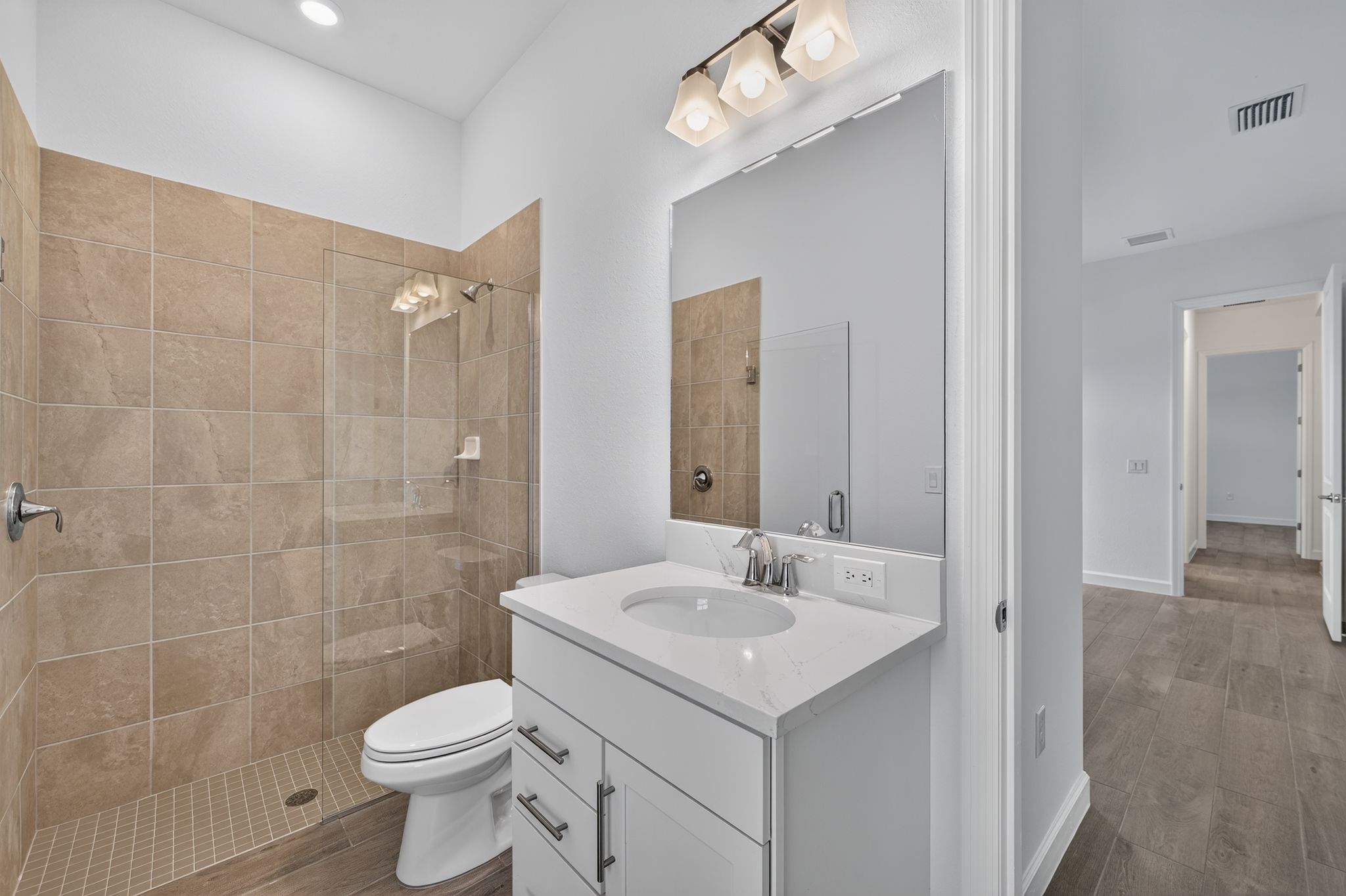 23 15545 Winchester Birdie Way Bathroom 3754
