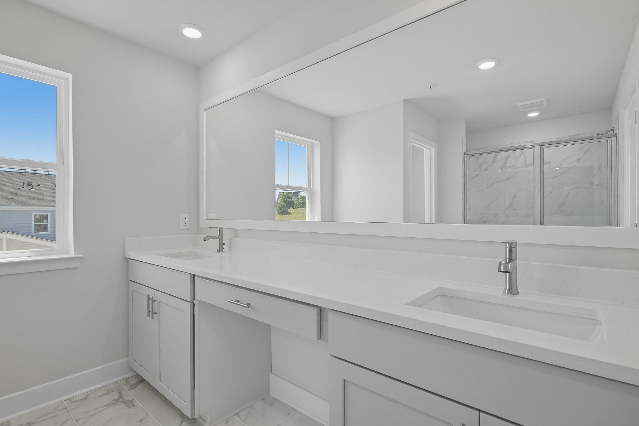 Parkland Trace Belvedere Owners Bath 5of7 F2