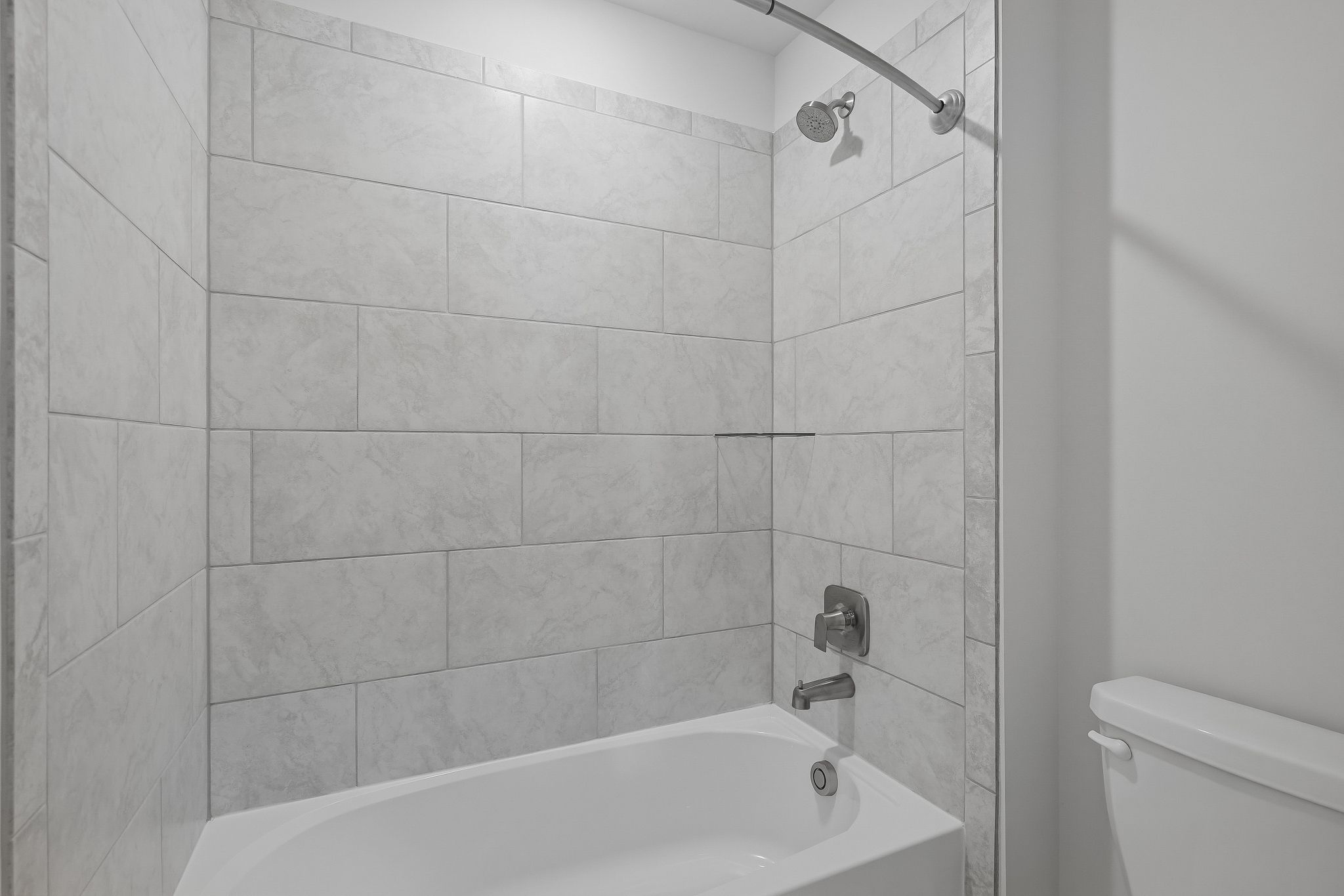 Parkland Trace Belvedere Bath3 4of4 F2