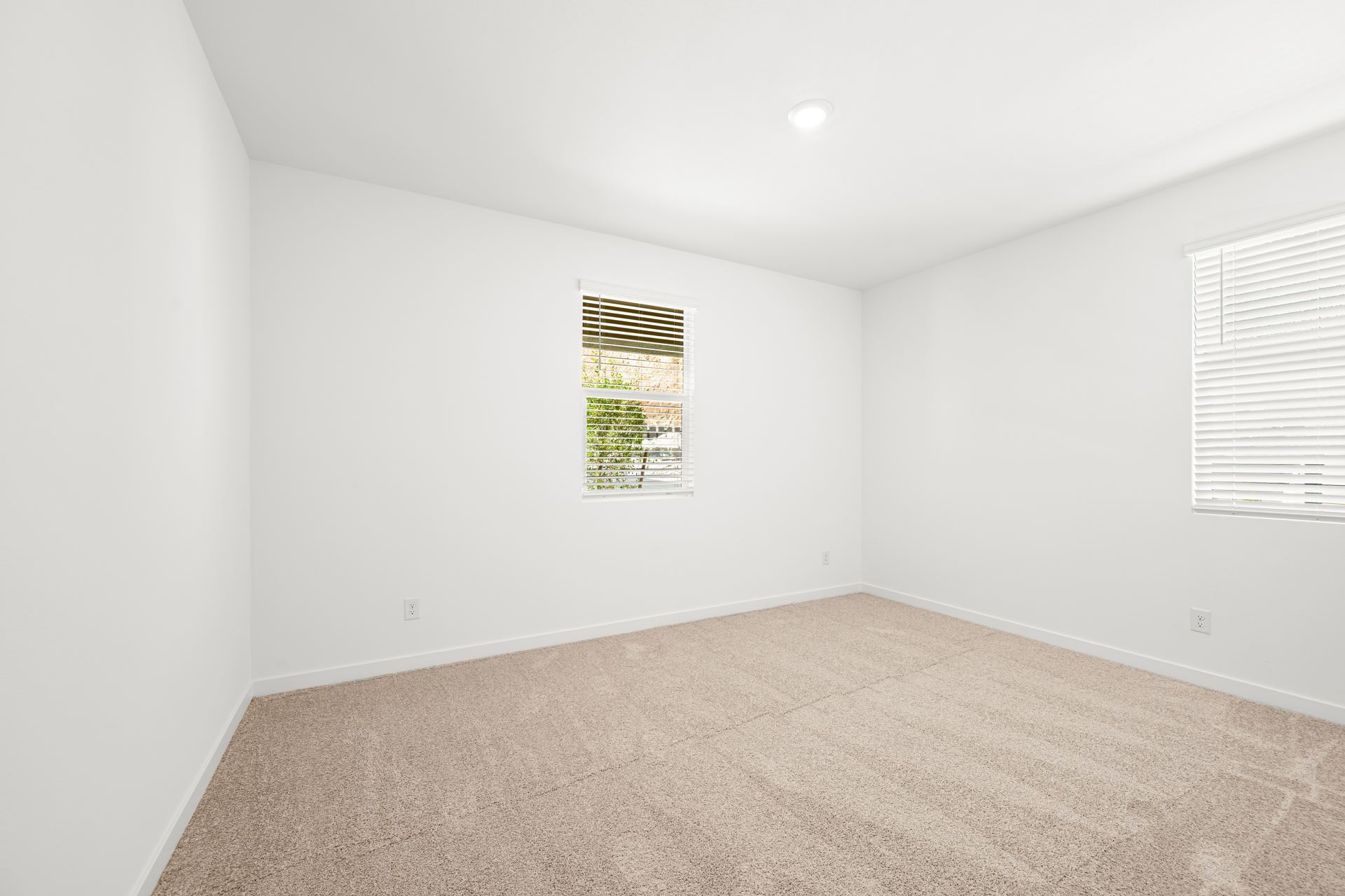 Lennar1468 Bianca Falls Drive03