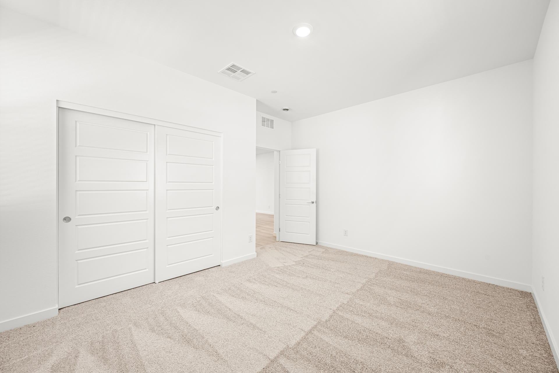 Lennar1468 Bianca Falls Drive04