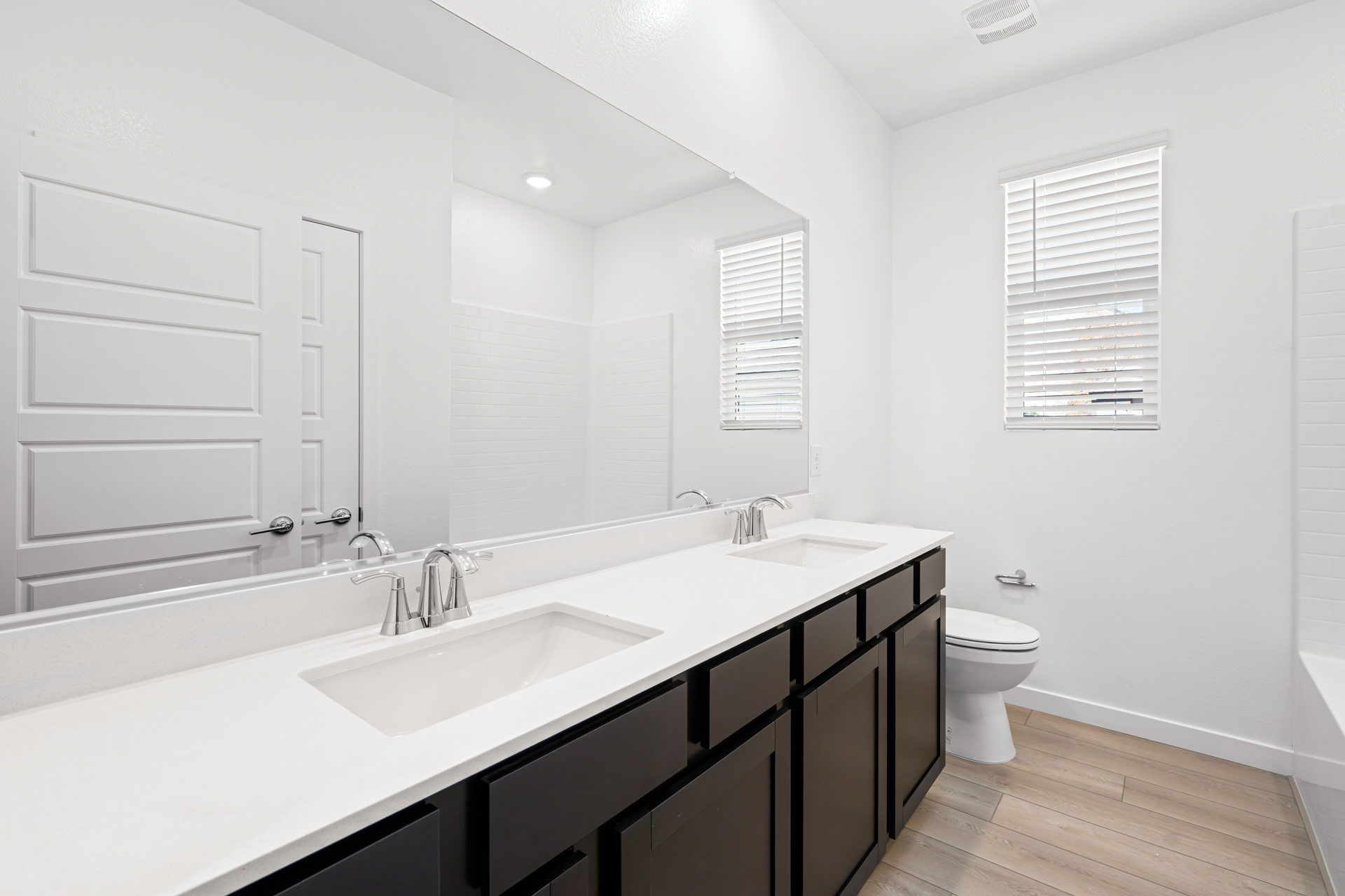 Lennar1468 Bianca Falls Drive05