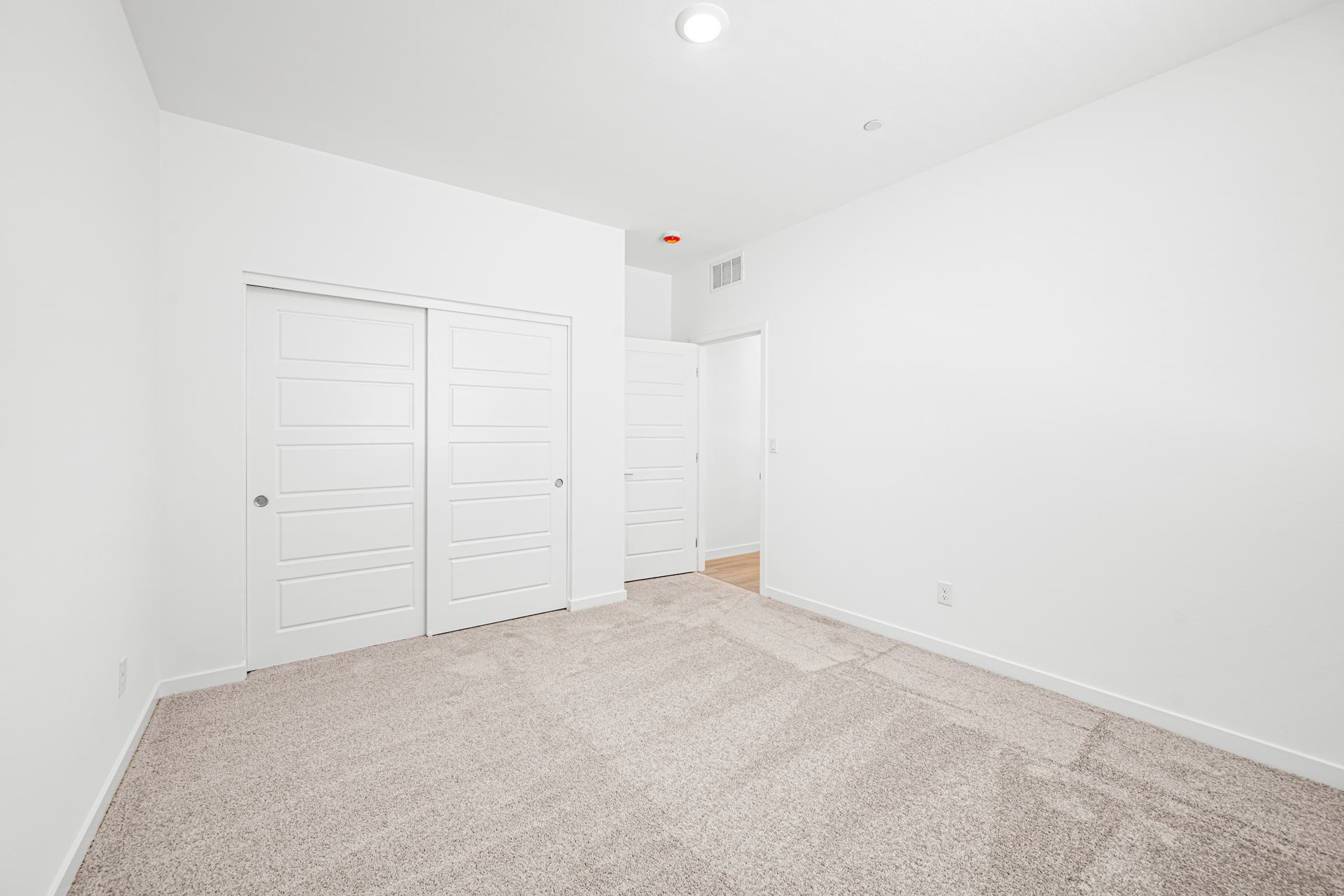 Lennar1468 Bianca Falls Drive07
