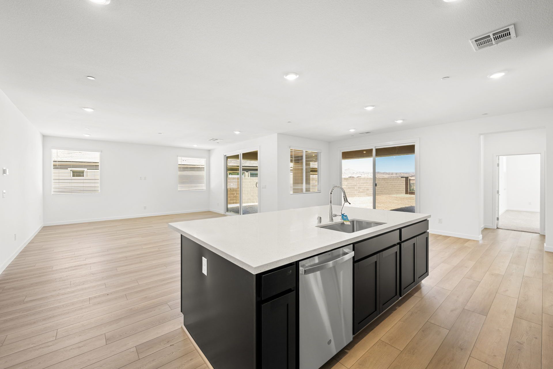 Lennar1468 Bianca Falls Drive17