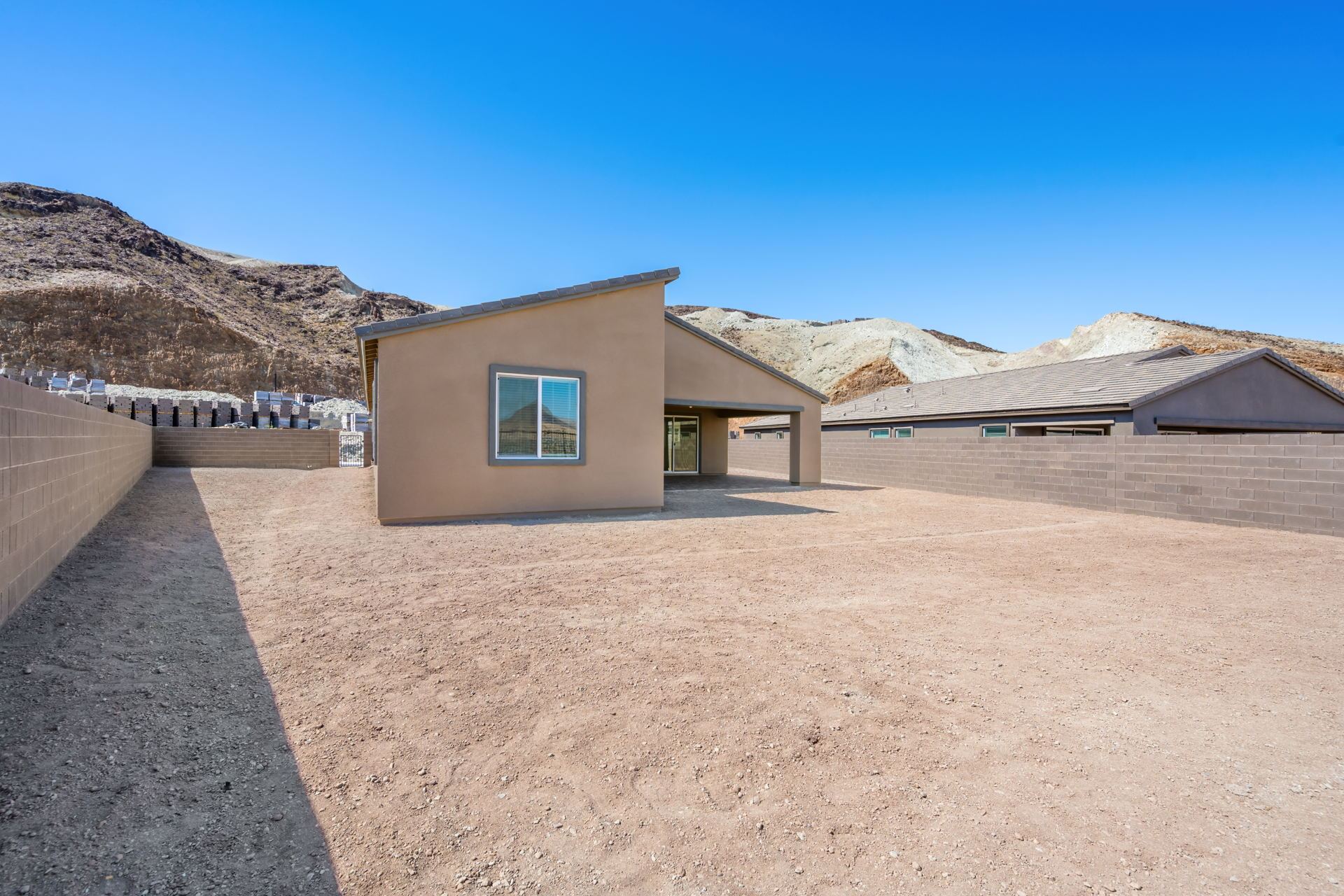 Lennar1468 Bianca Falls Drive24