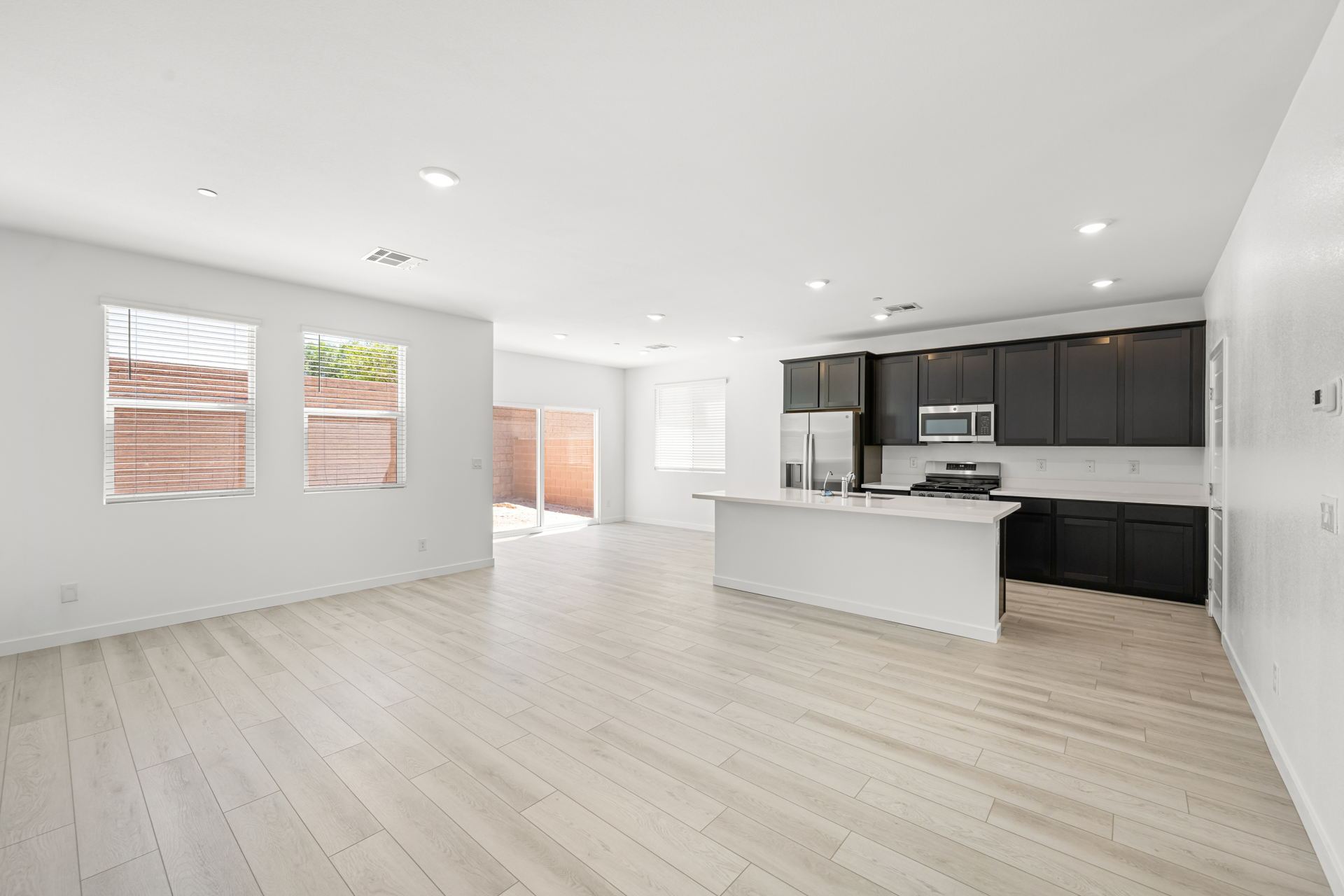 Lennar Triad Springs9777 Sunset Canyon Ave03