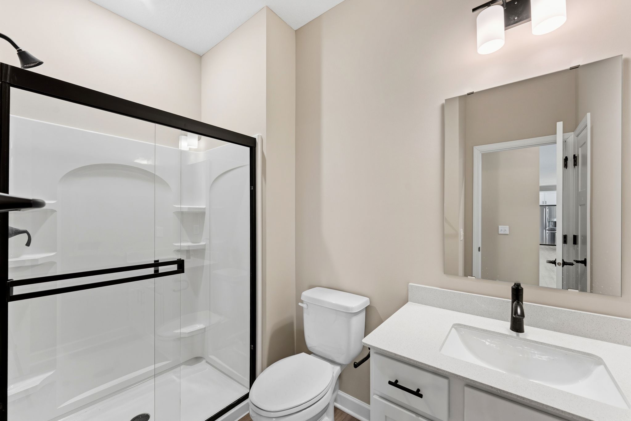 2 Caslano Mc Kinley QMI H S22165542209 Bathroom 1of2 F2 (1)