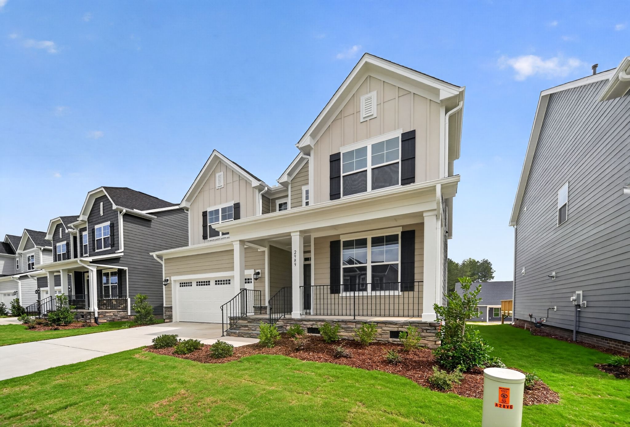 03 2989 Ocean Sunrise Dr Exterior 0216