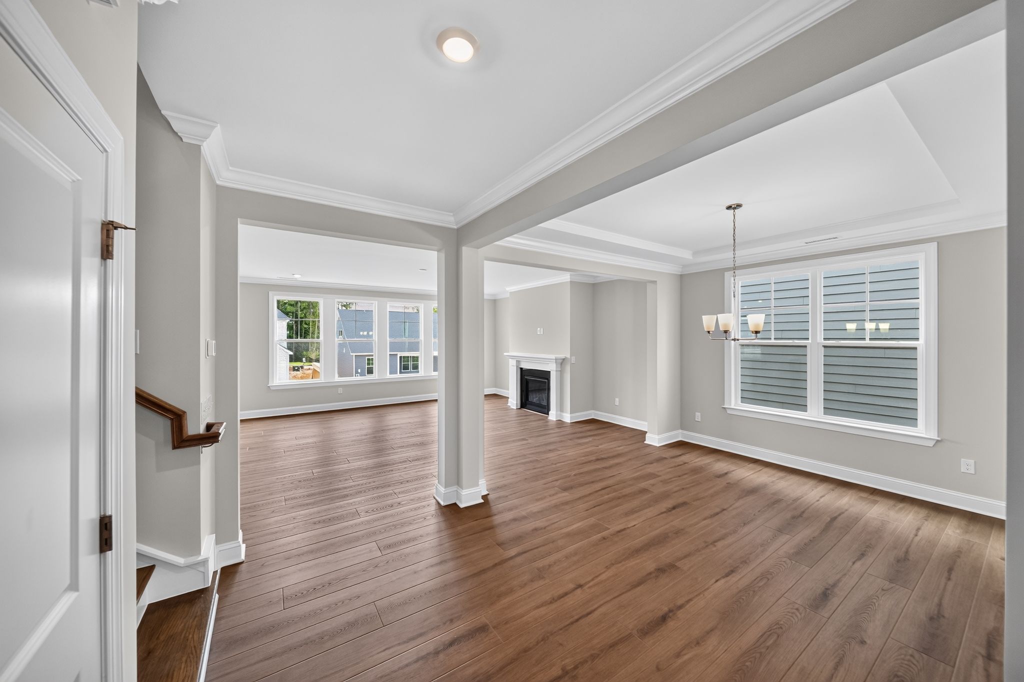 12 2989 Ocean Sunrise Dr Dining room 0120