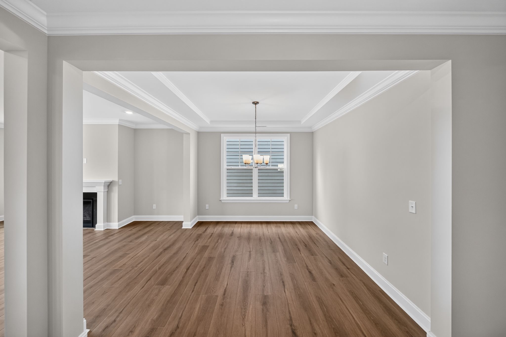 13 2989 Ocean Sunrise Dr Dining room 0123