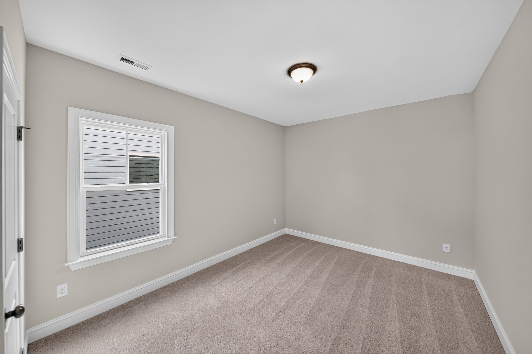 16 2989 Ocean Sunrise Dr Bedroom 0186