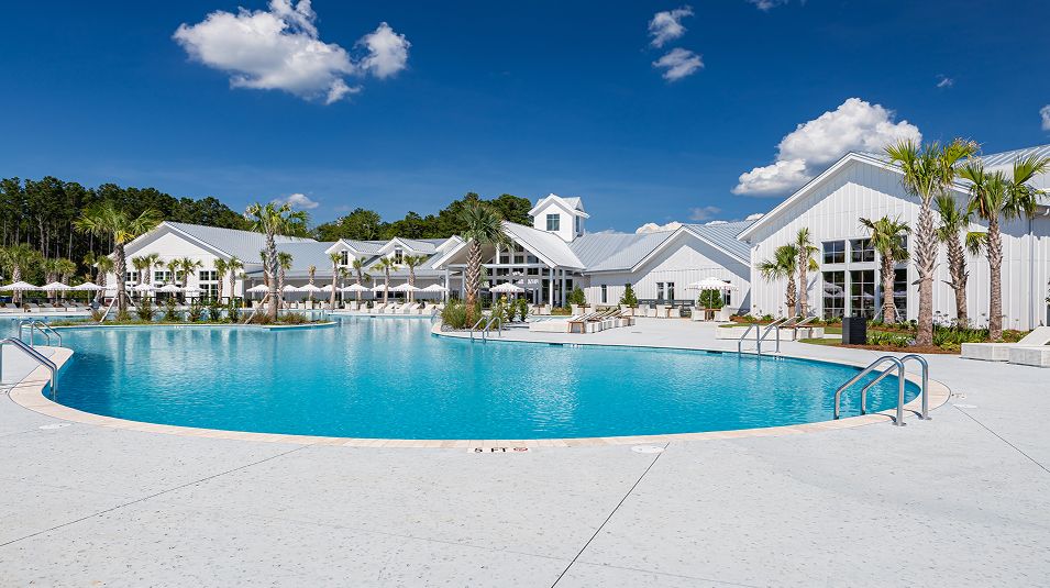 Horizonsat Summers Corner Amenity Pool 5of5