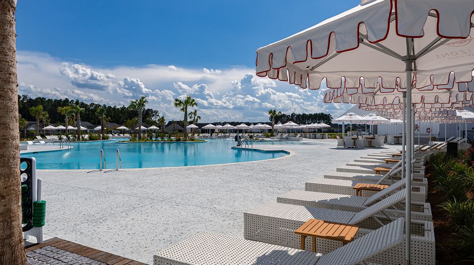 Horizonsat Summers Corner Amenity Pool 3of5