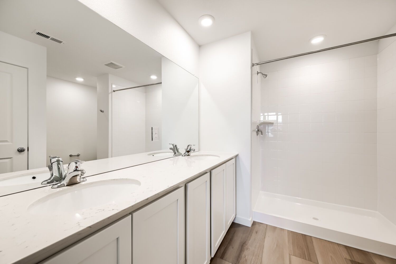 7853 Mounted Ranger Dr   Web Quality   008   08 Primary Bathroom