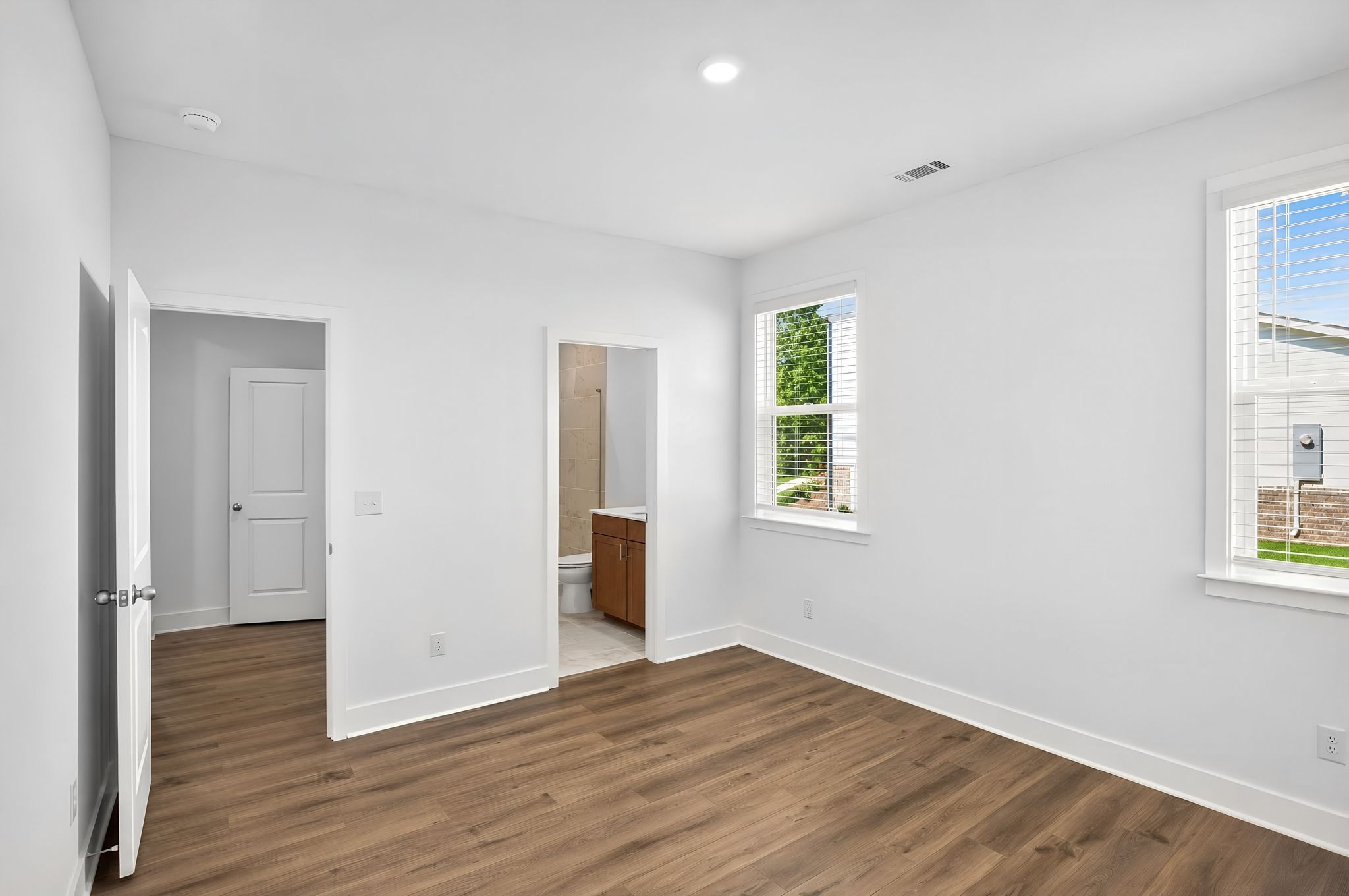 Estatesat Yellow Creek Candler 24