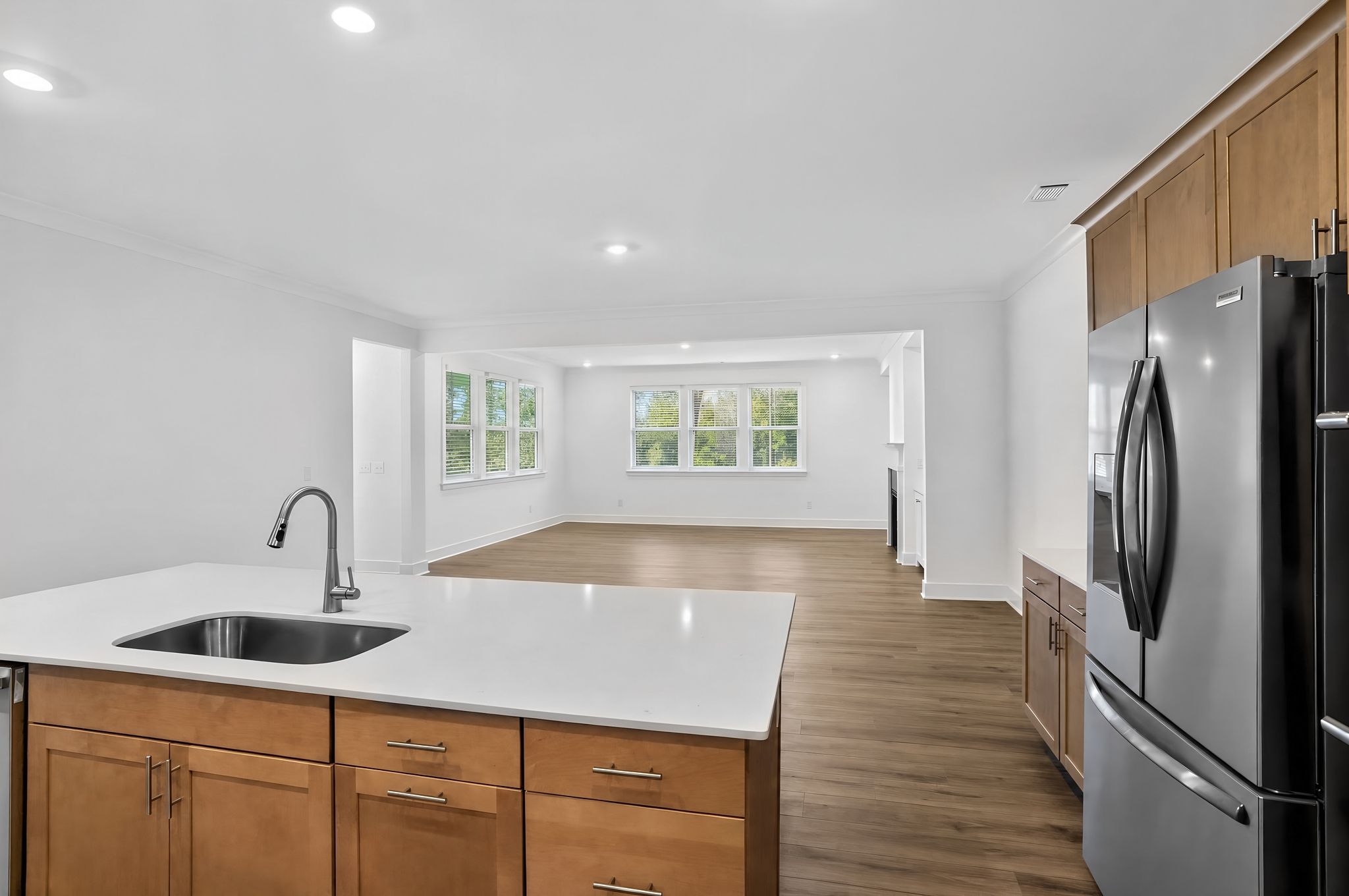 Estatesat Yellow Creek Candler 12