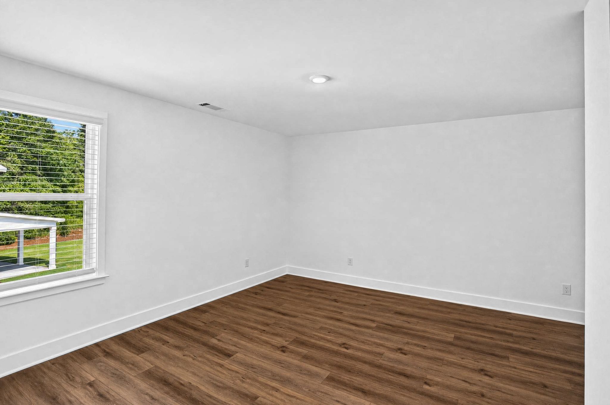 Estatesat Yellow Creek Candler 25