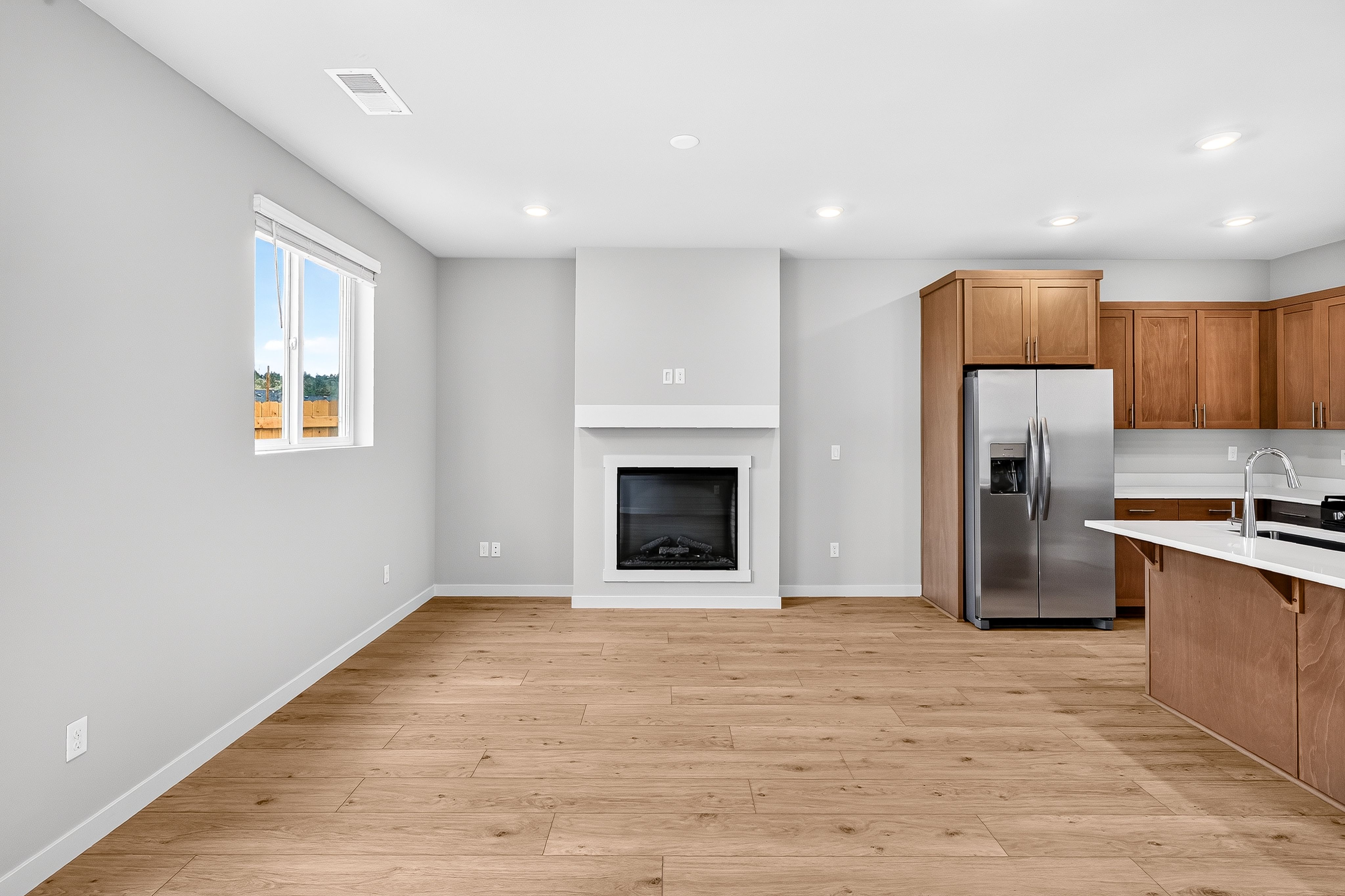 121 West Opal 11