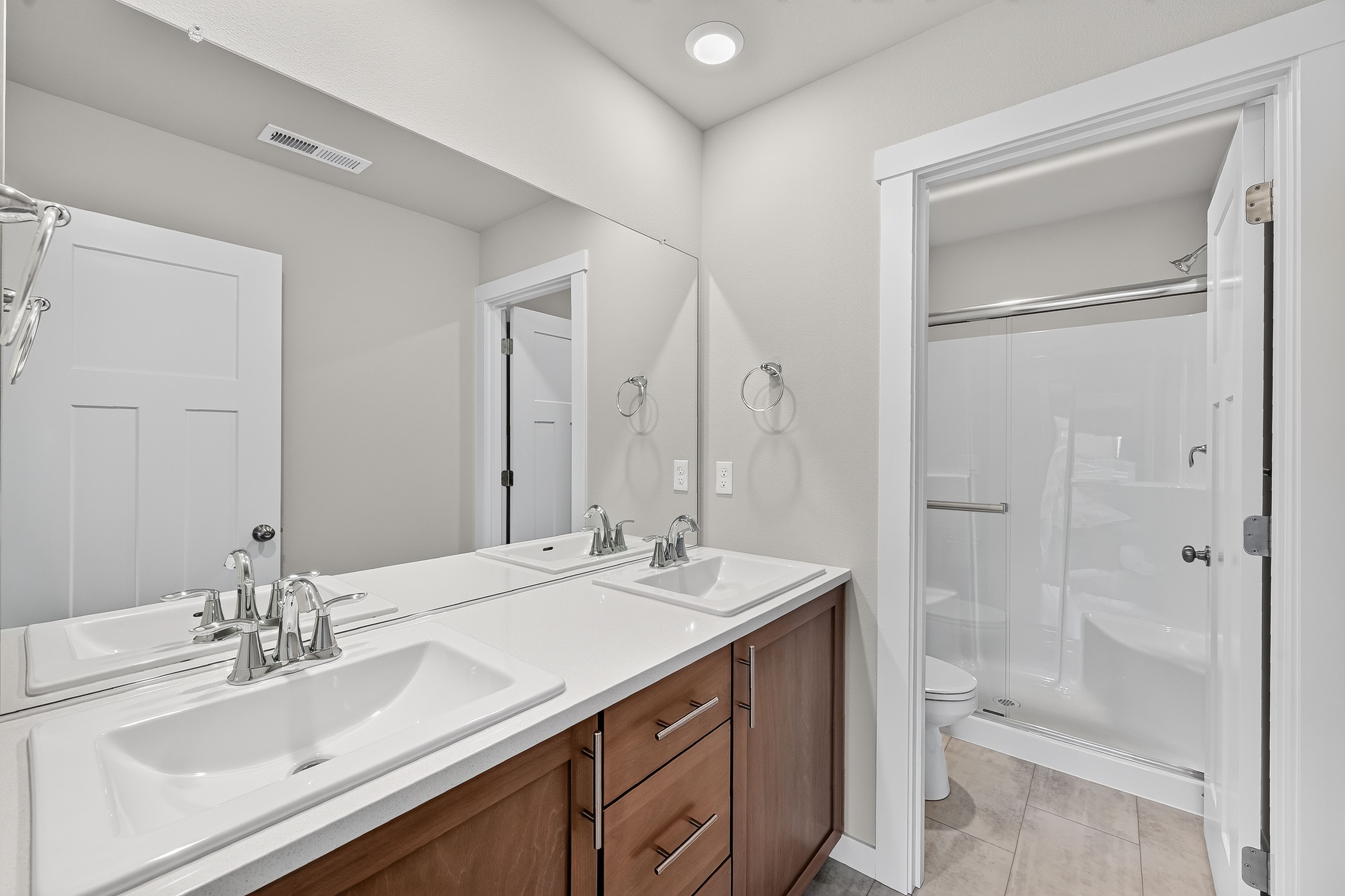 121 West Opal 26
