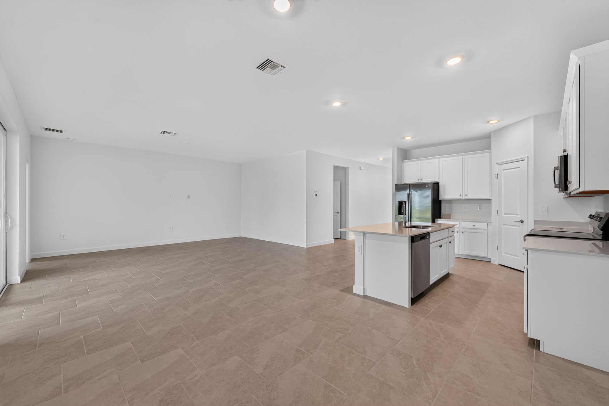06 13296 Grassmere Ct Living room 4571
