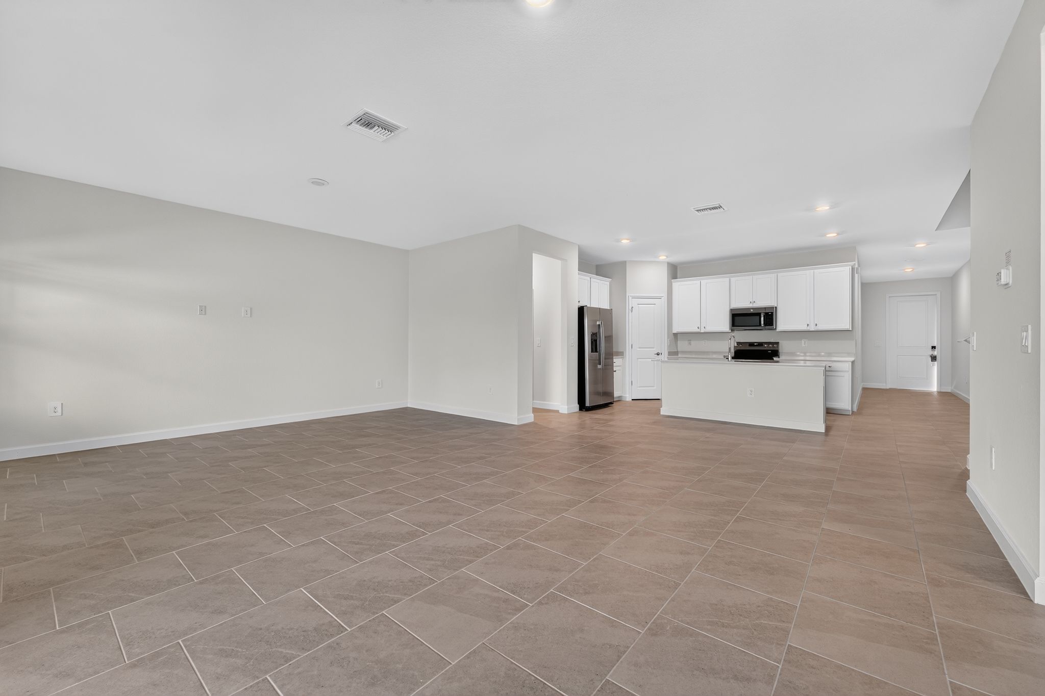 06 13290 Grassmere Ct Living room 4487