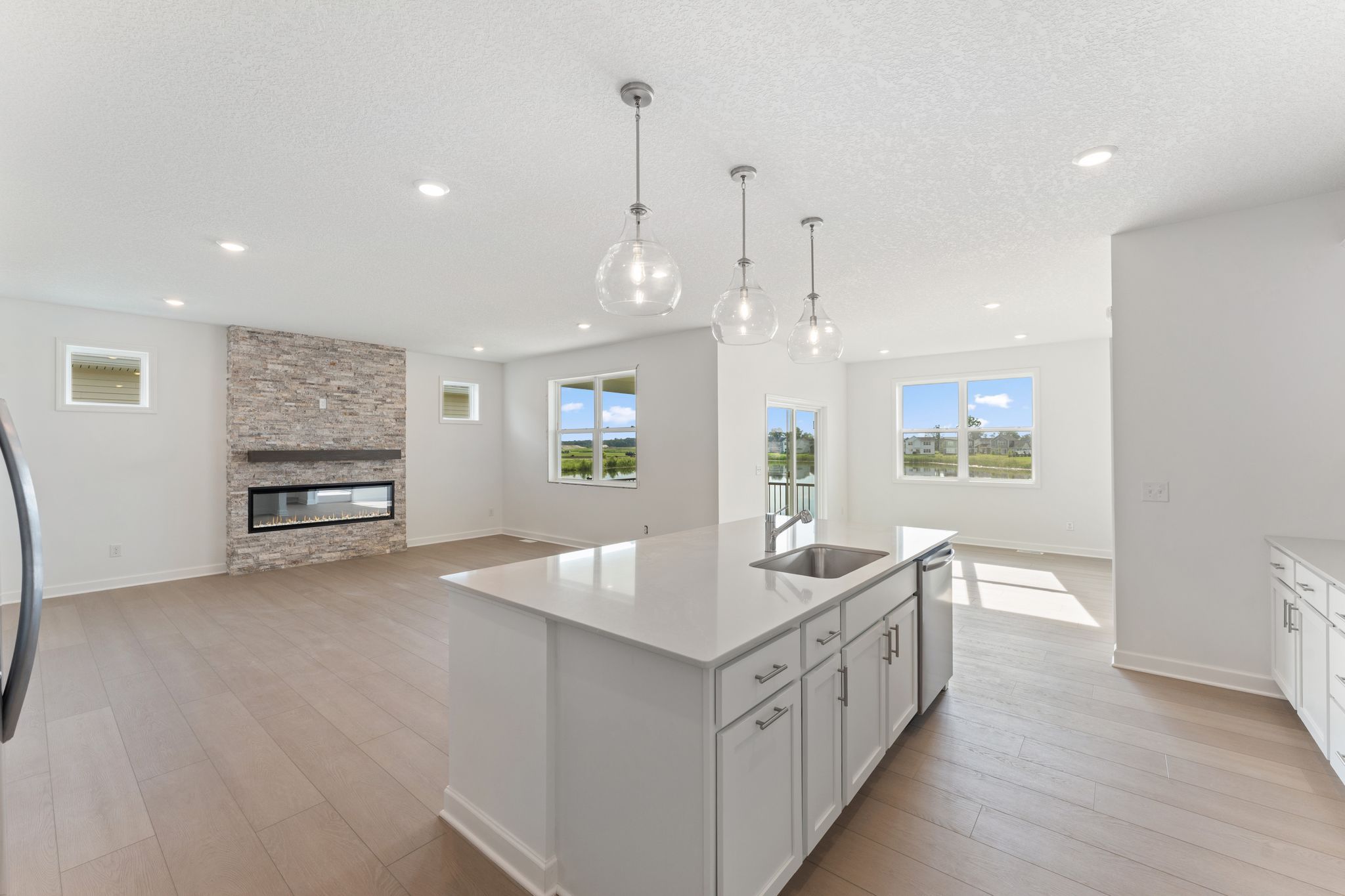 14 Lexington Waters Brisbane QMI H S22222543107 Kitchen 3of3 F1