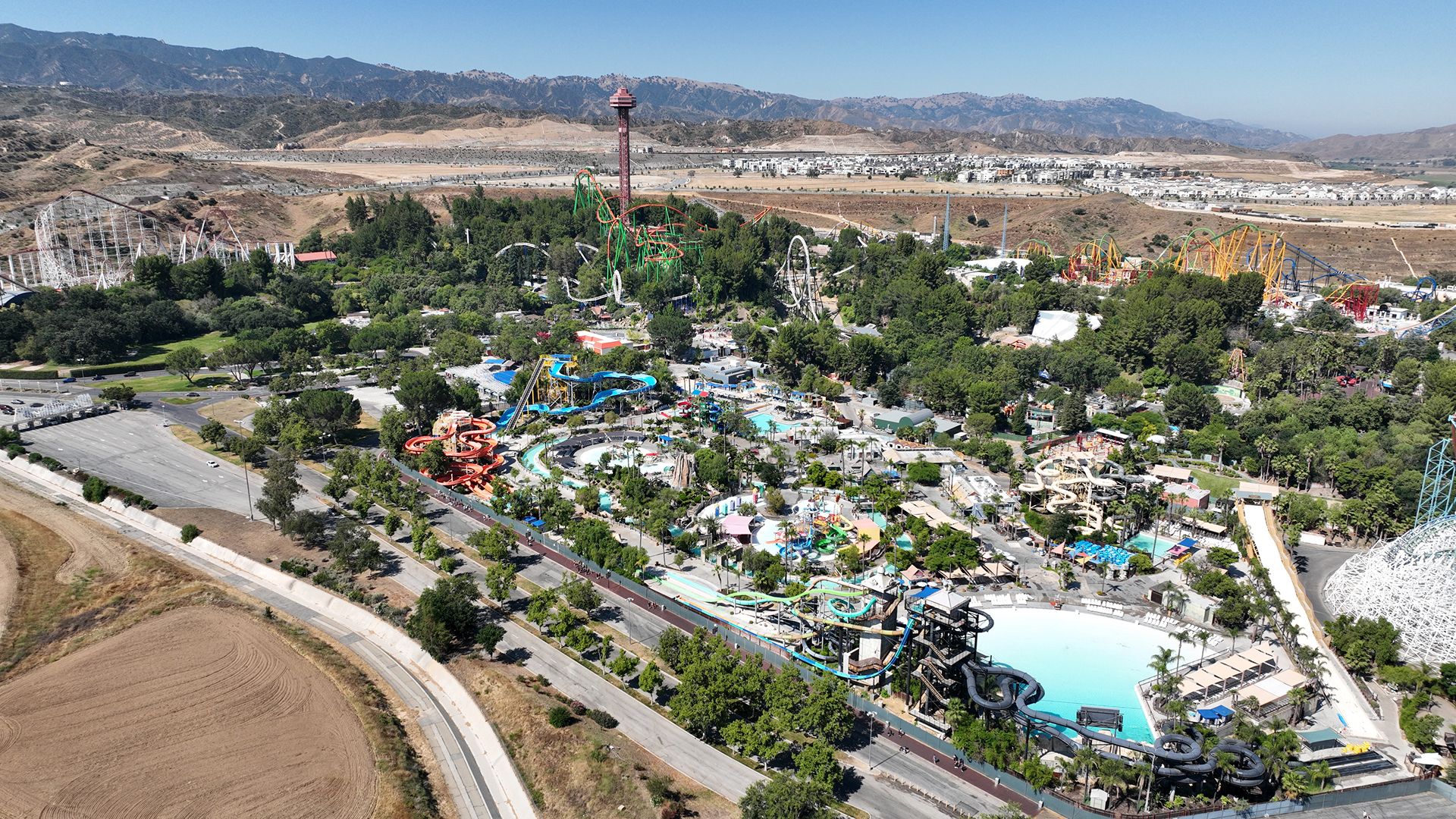 Valencia Six Flags Photoshoot 7of7