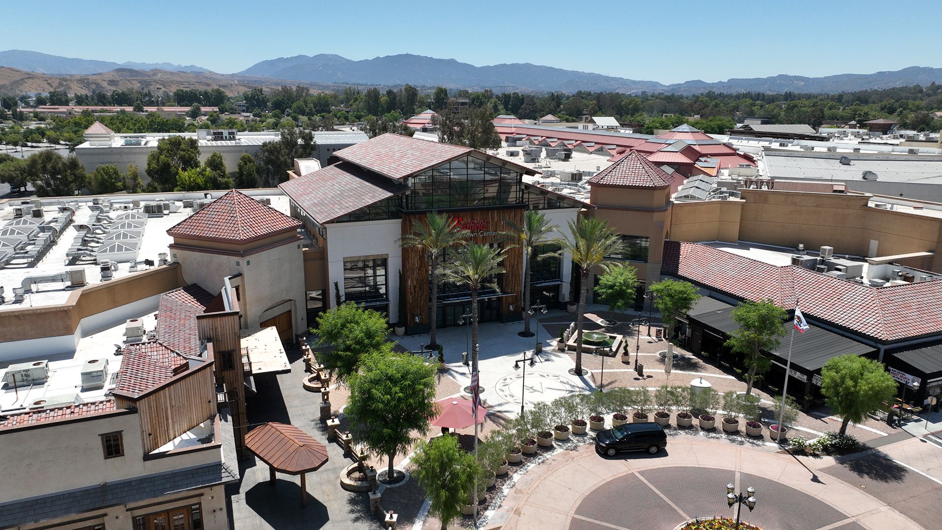 Valencia Westfield Valencia Town Center Photoshoot 1of2