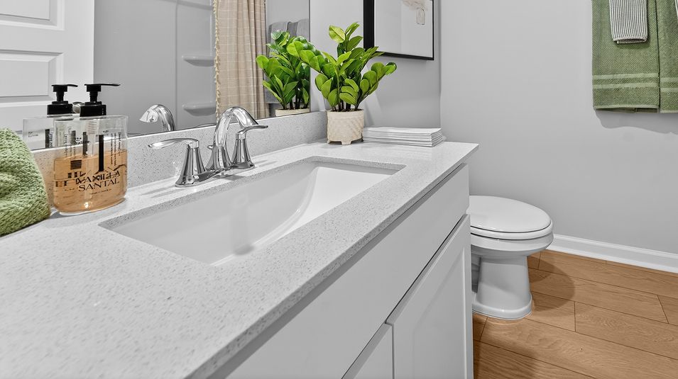 Southern Springs Newlin EI Bath2 1of2 F1