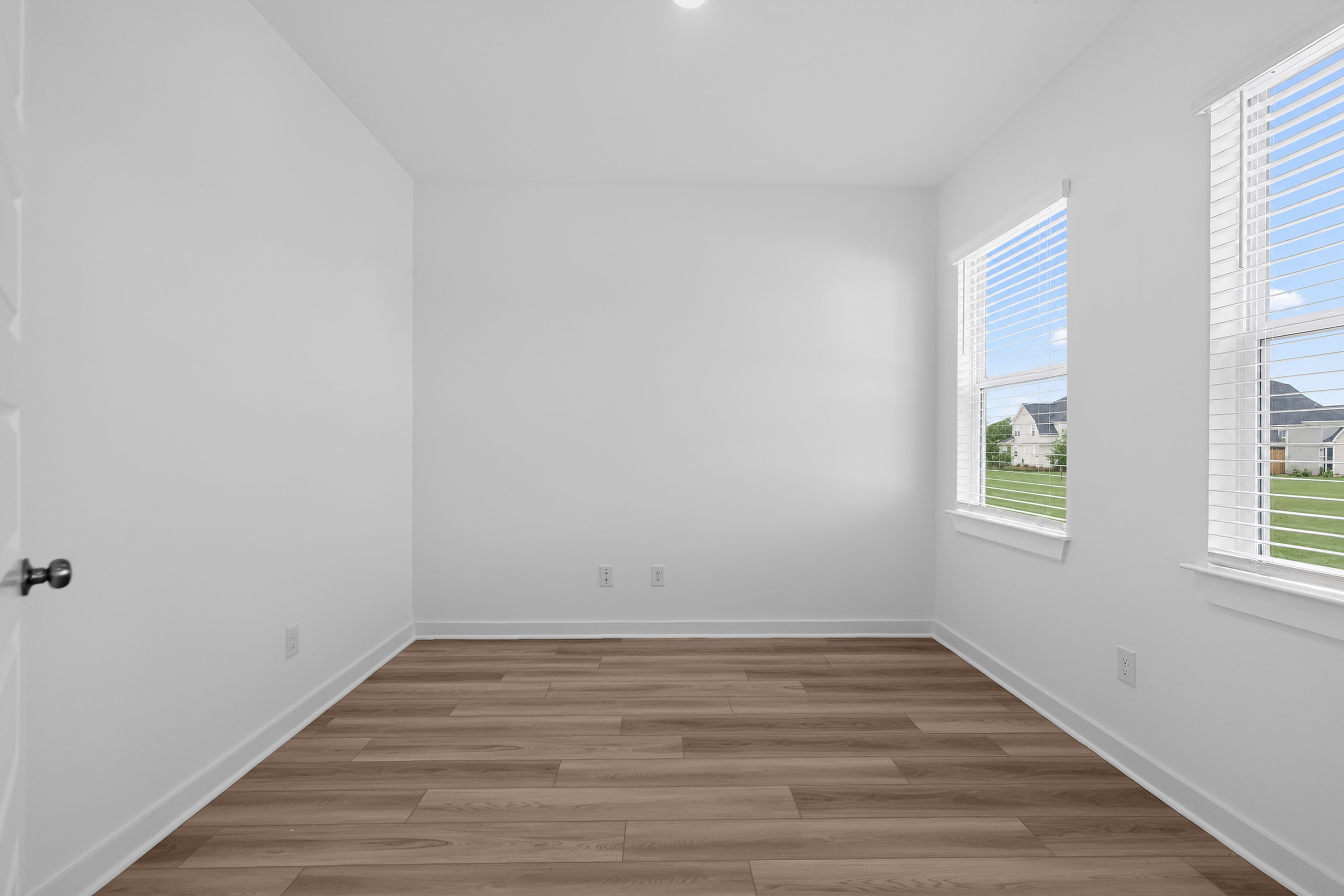 Dillon Pointe Hamilton9 9