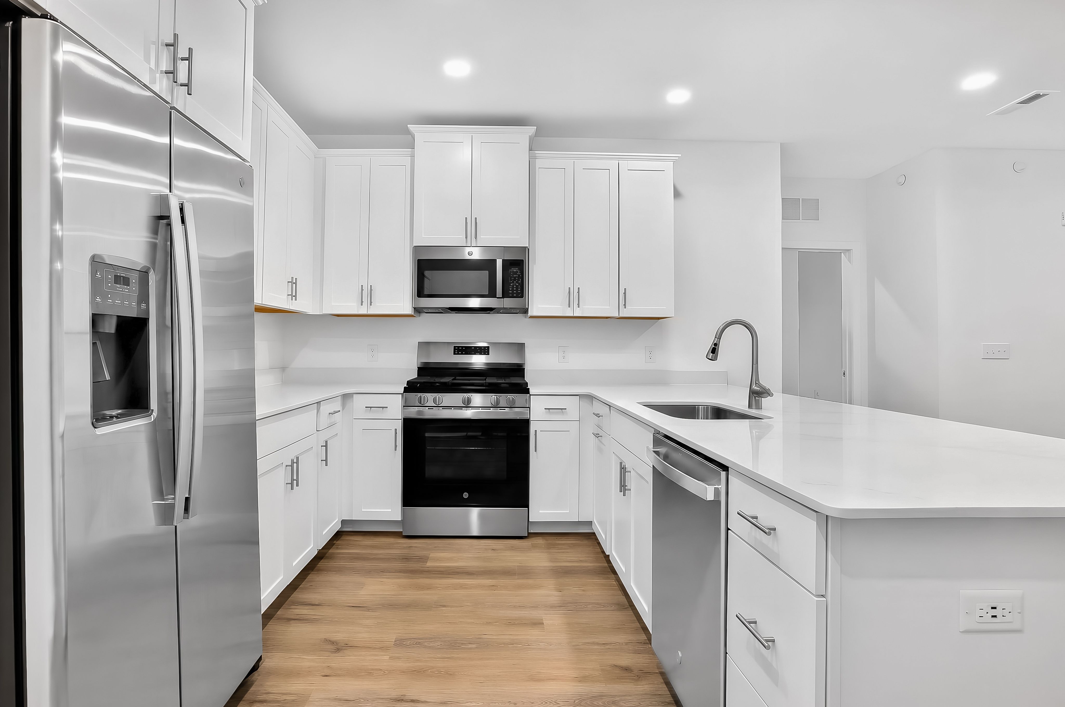 Terraces Monroe Parke Seminole Kitchen 1of3 F1
