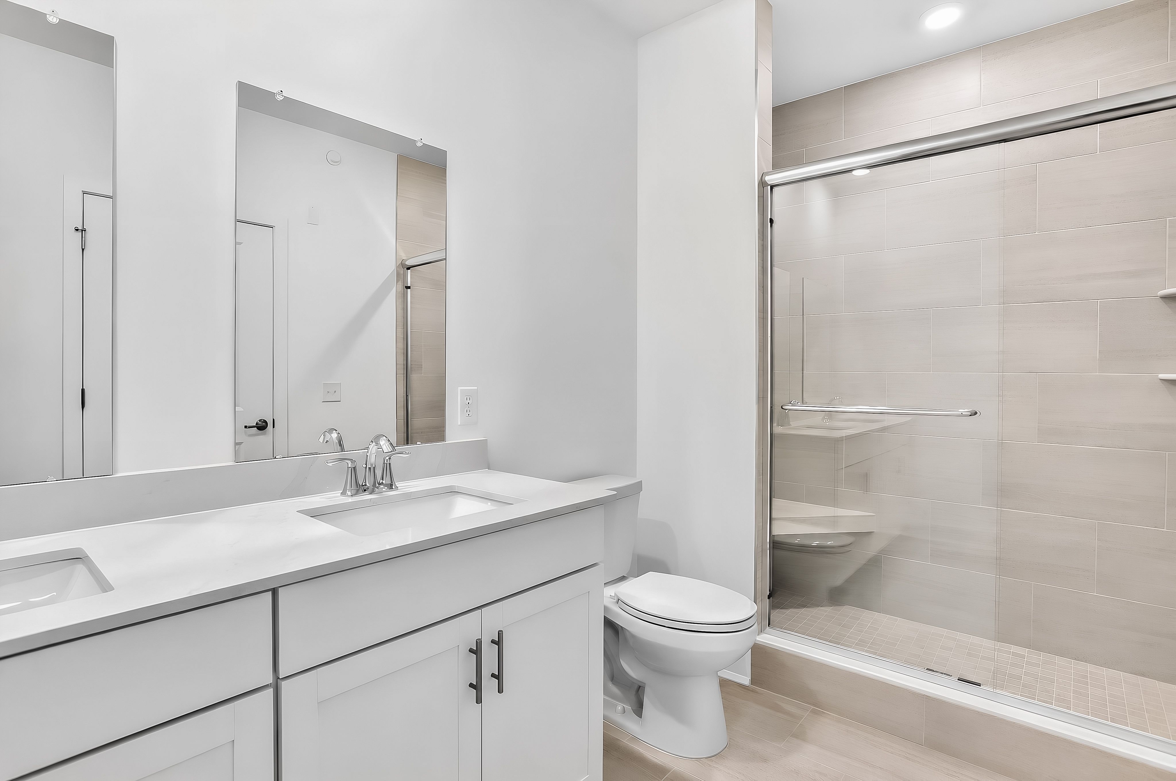 Terraces Monroe Parke Seminole Owners Bath F1