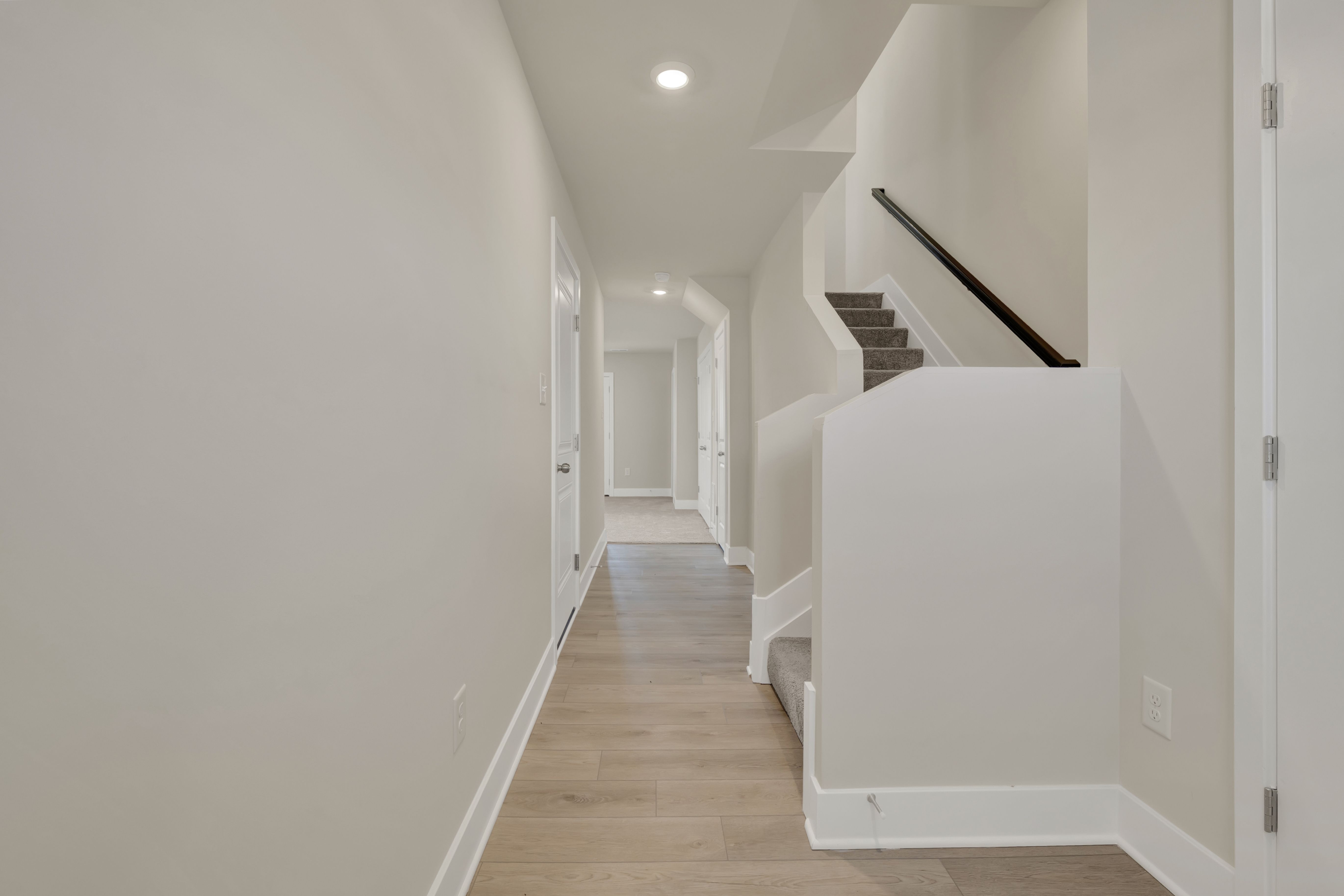 South Shore Plantation Lakes Tennyson Hallway