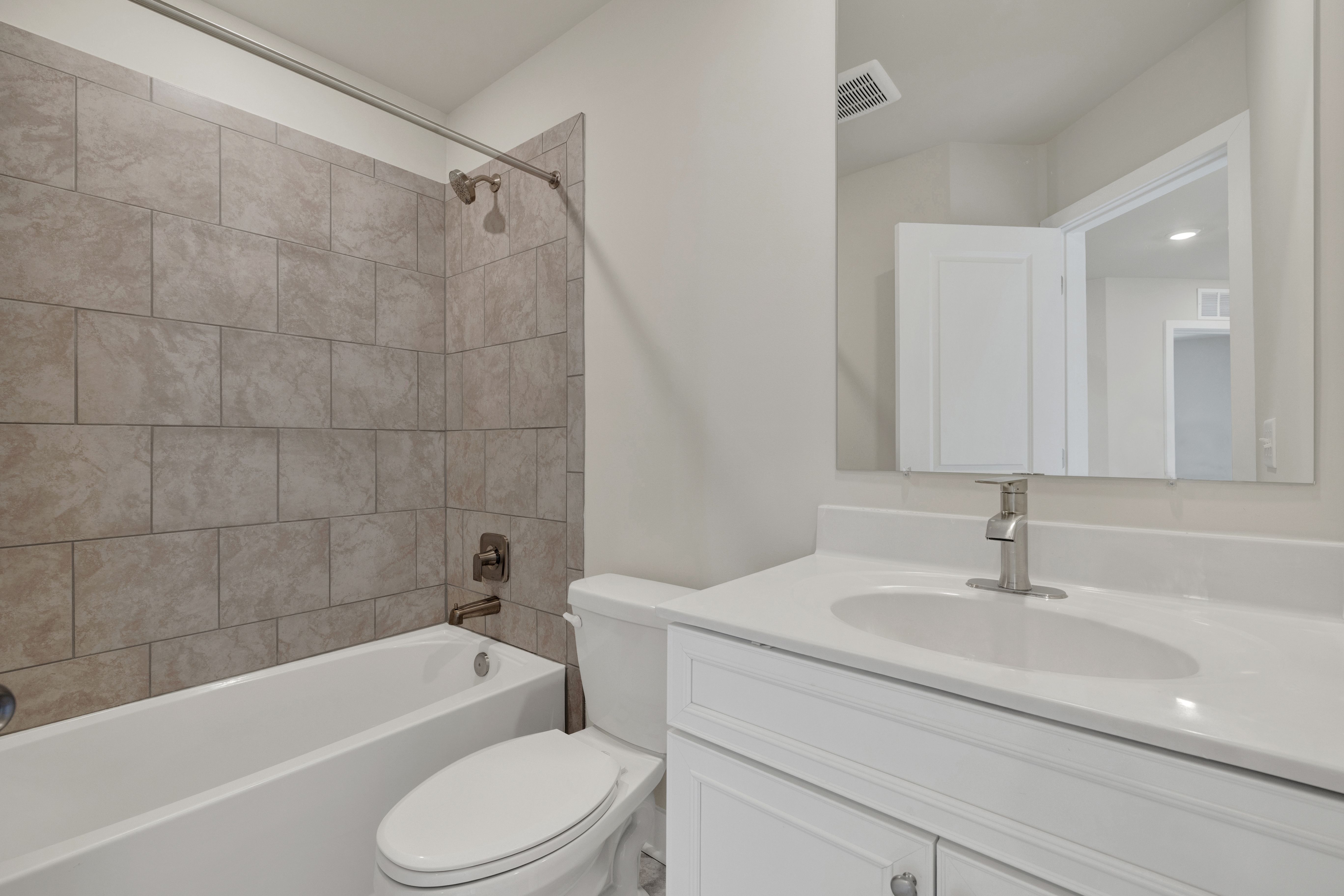 South Shore Plantation Lakes Tennyson Bath2