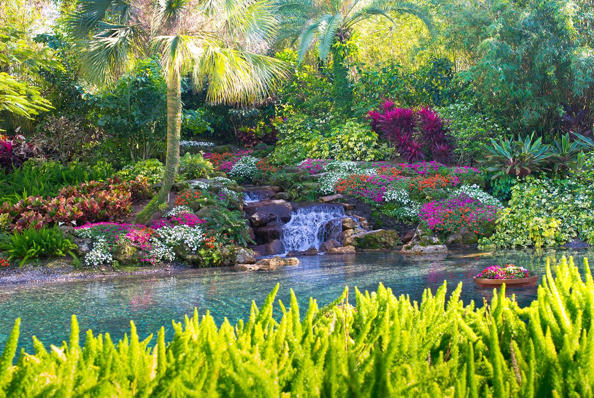 N Pic Places Botanical Garden Waterfall