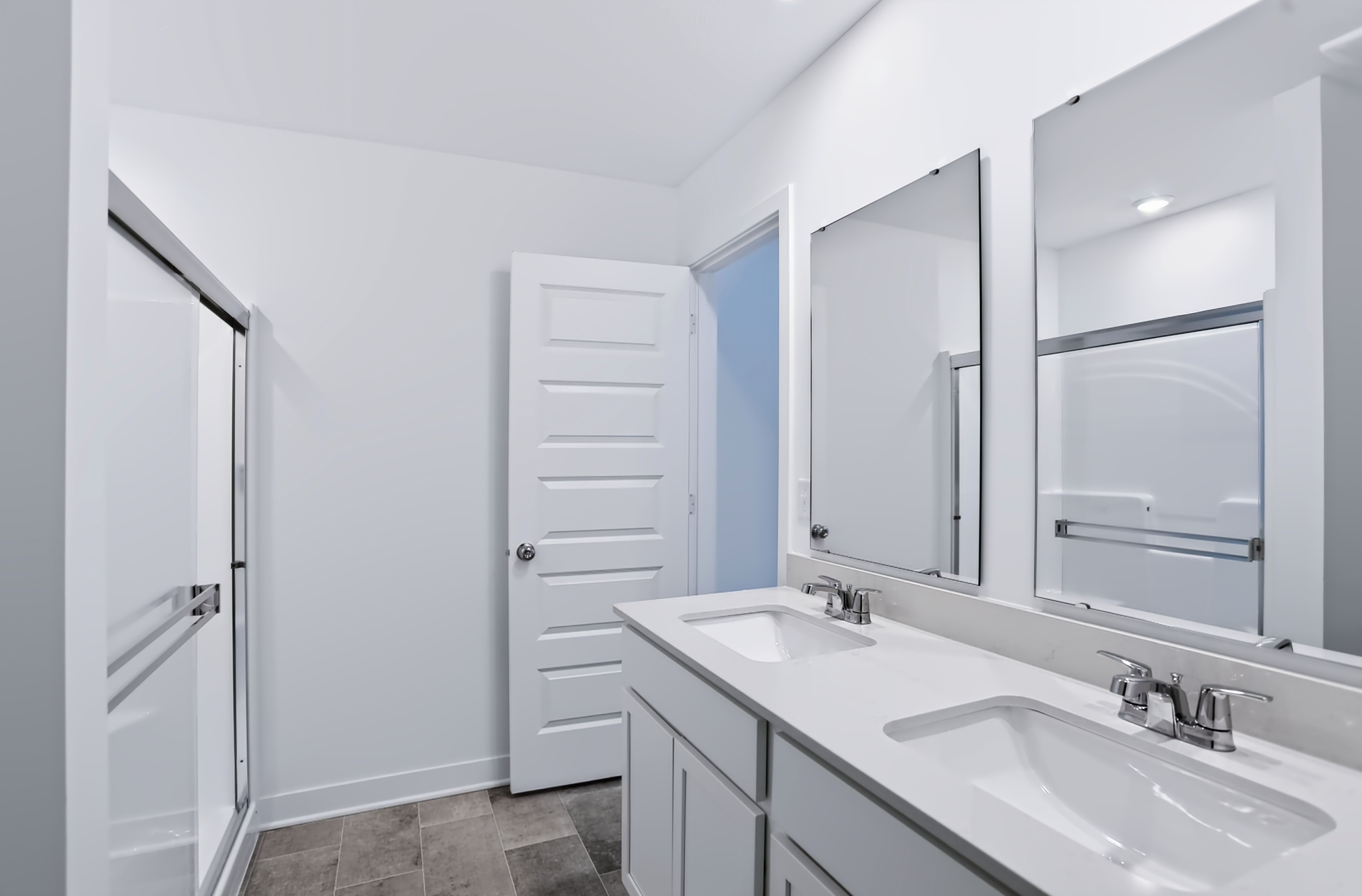 Corbett Towns Trenton Owner's Bath