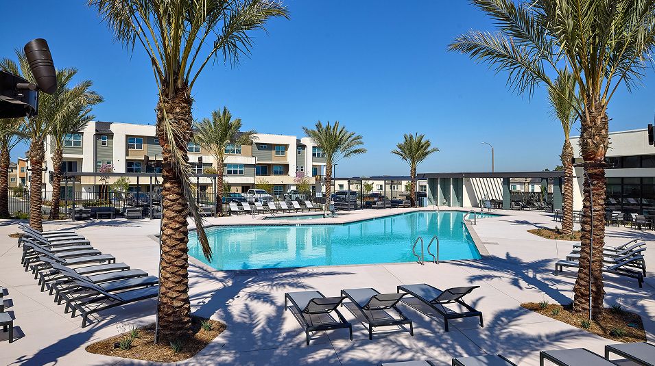 Sunbow Amenity Pool 3of3