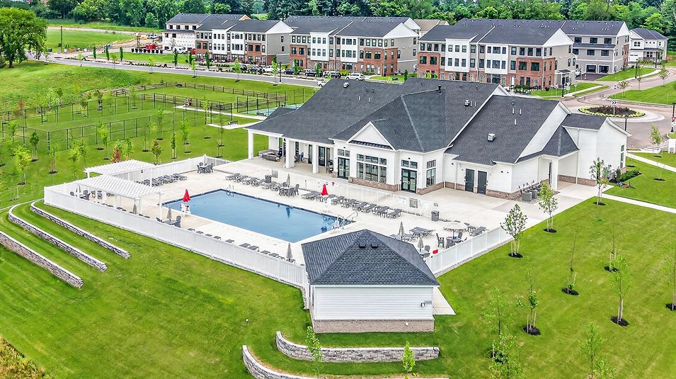 Hopewell Parc Amenity Pool Clubhouse 2of2