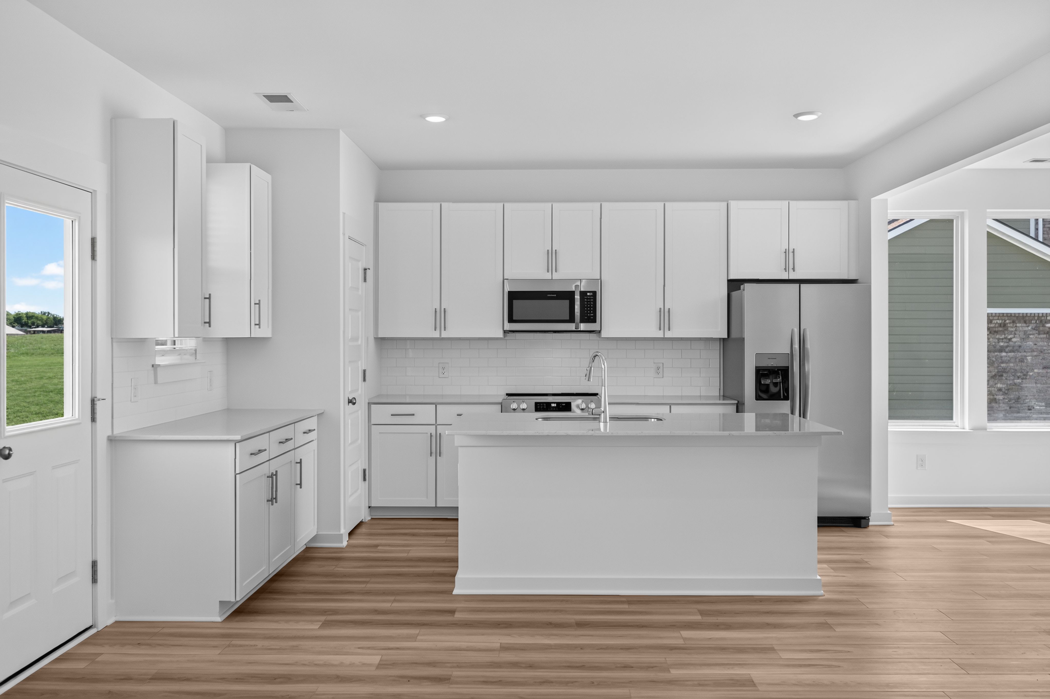 Dillon Pointe Mayflower8 4