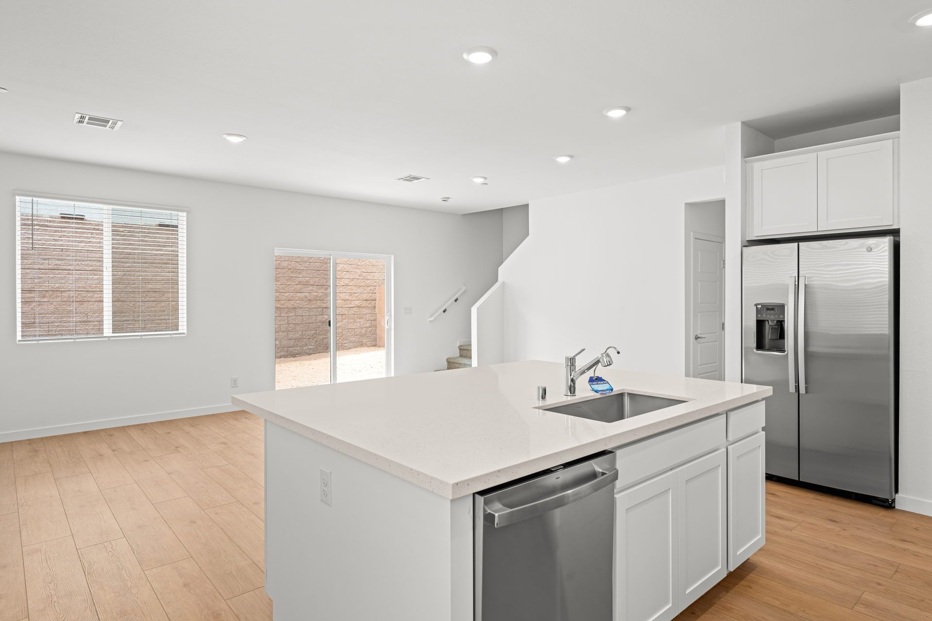 Lennar9761 Sunset Canyon Ave09
