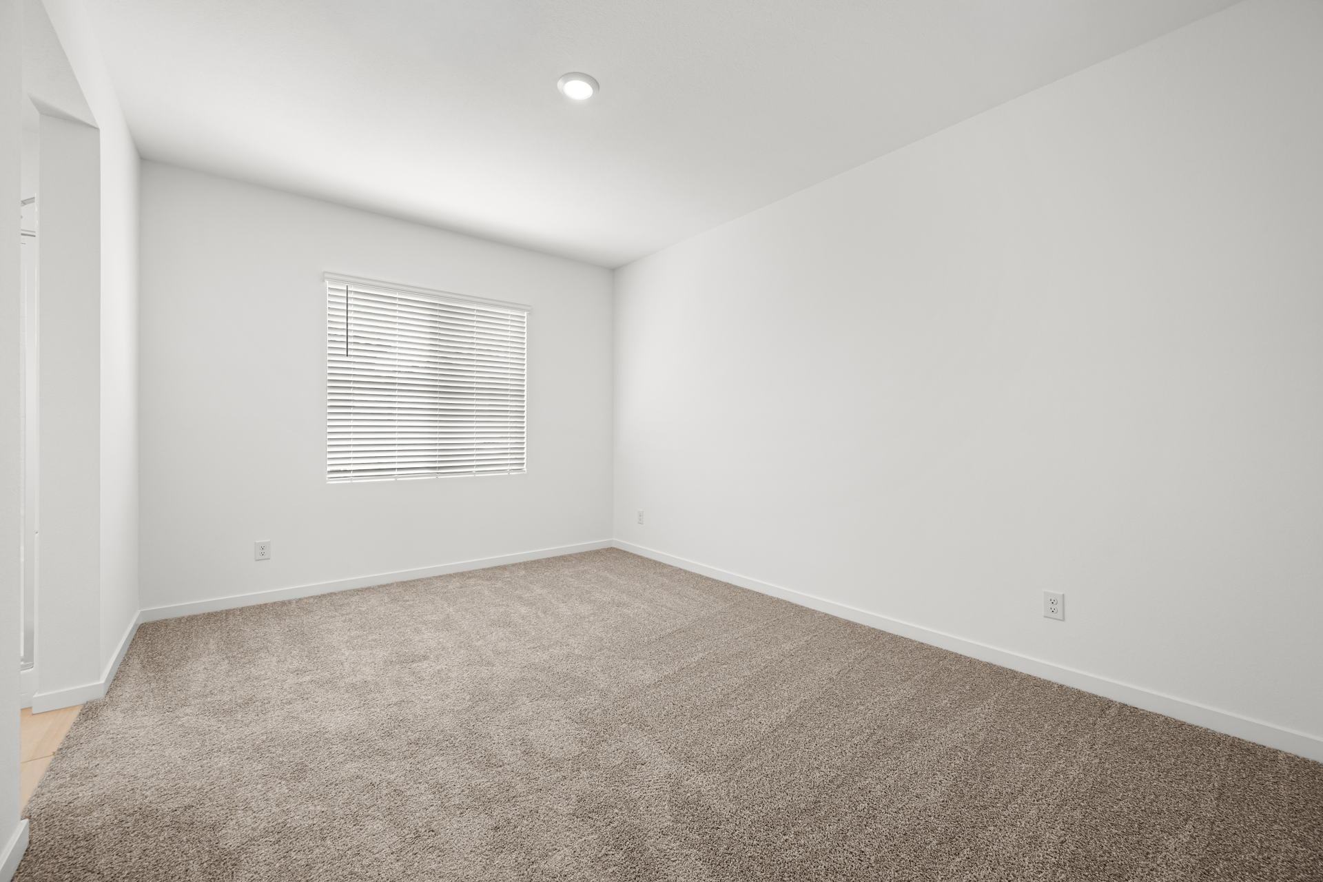 Lennar9761 Sunset Canyon Ave14