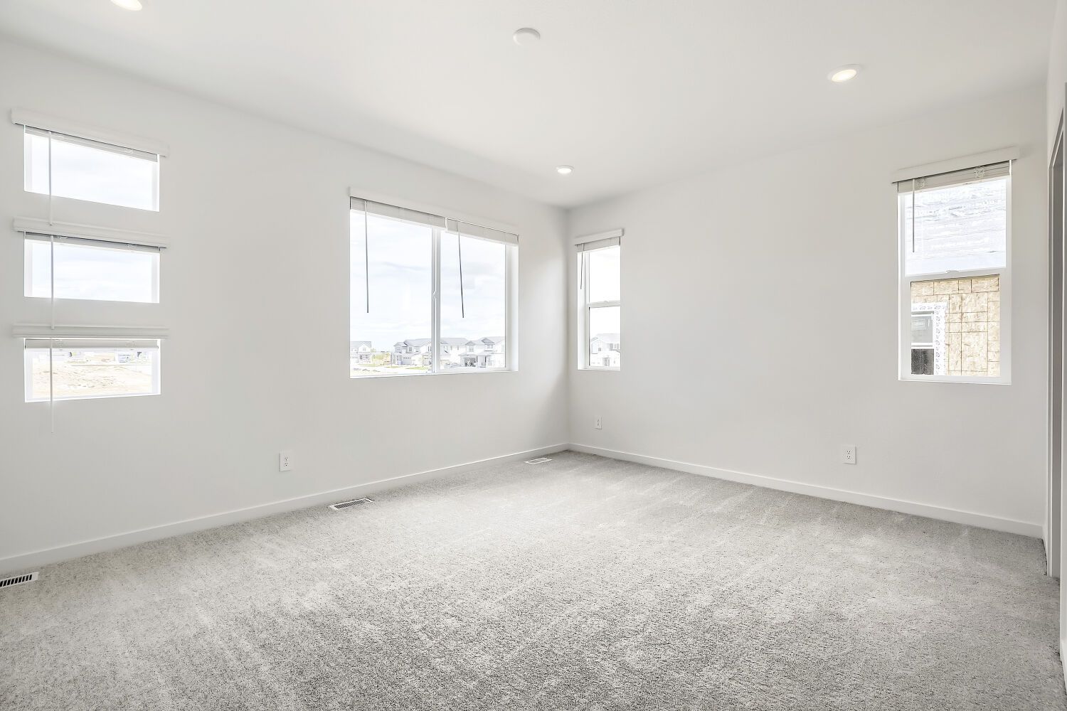 3554 Quincy Bay Pl Owner's Suite