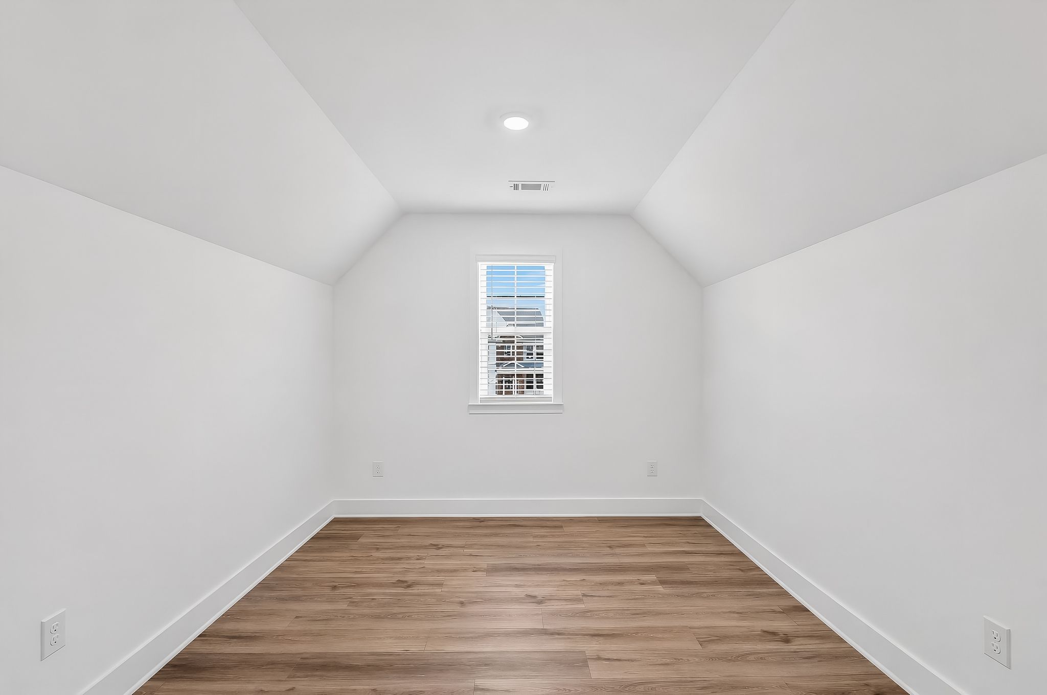 Estatesat Yellow Creek Candler 17