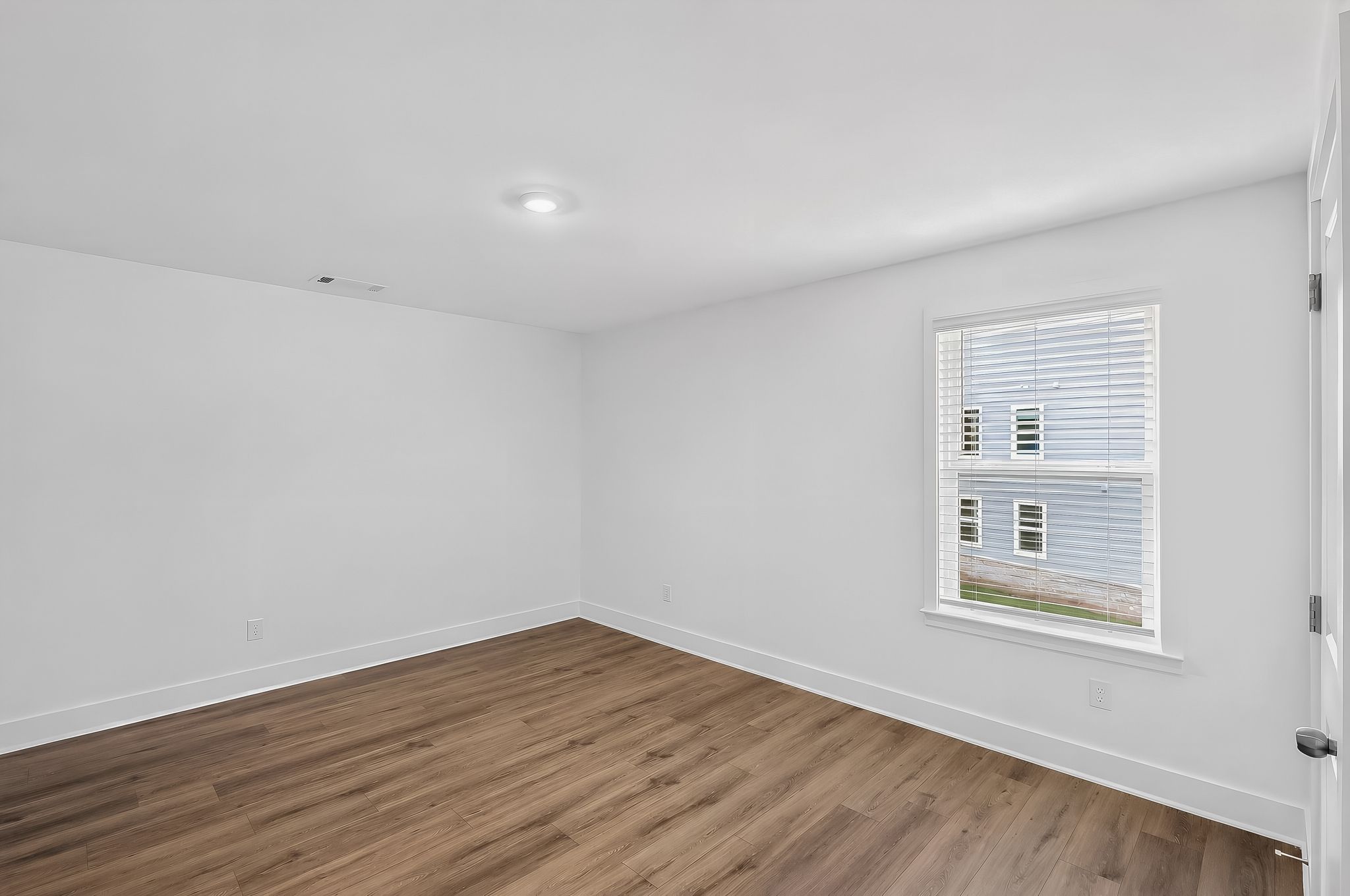 Estatesat Yellow Creek Candler 19