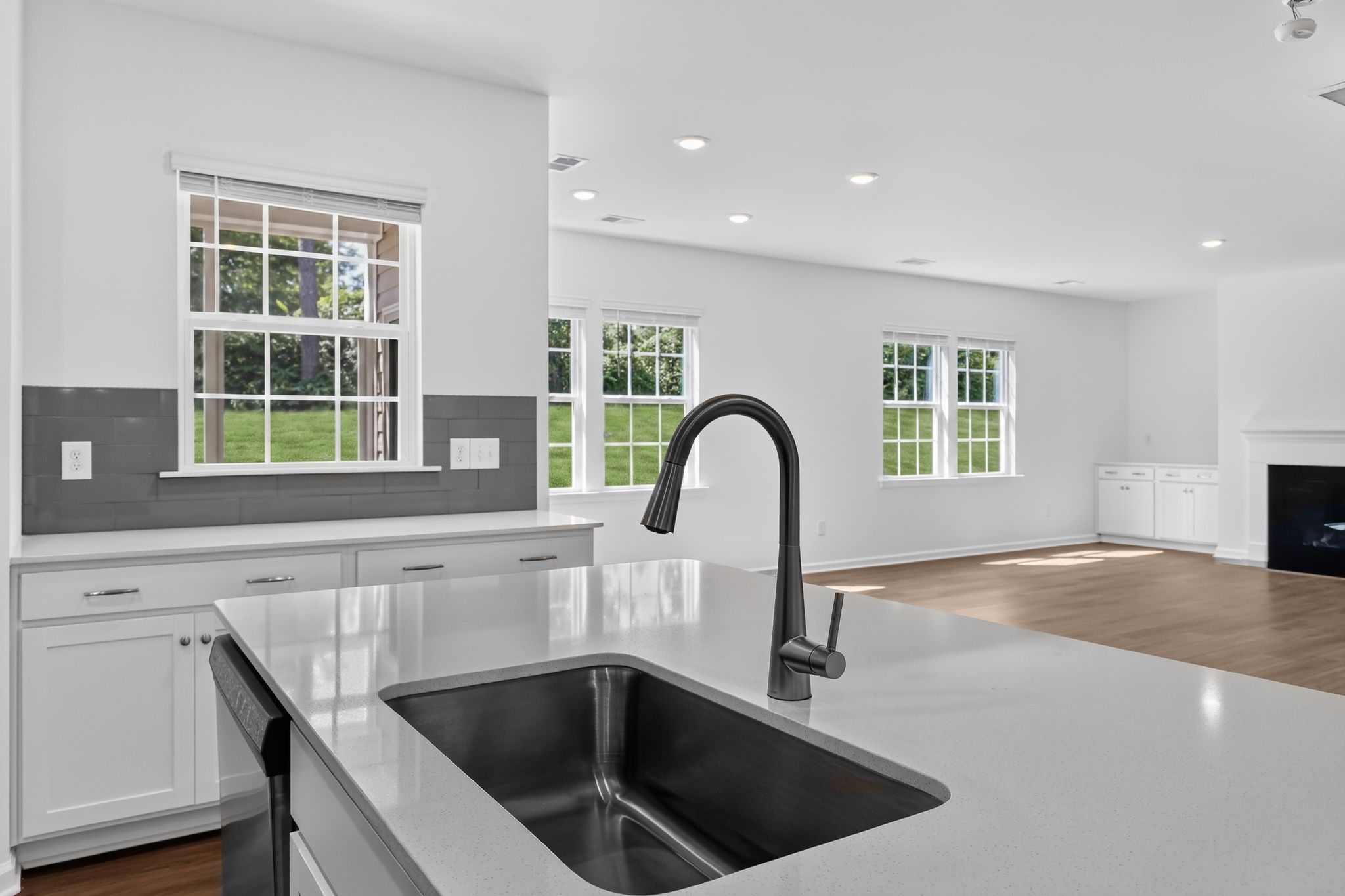 Pine Oaks Estates Hunter 15