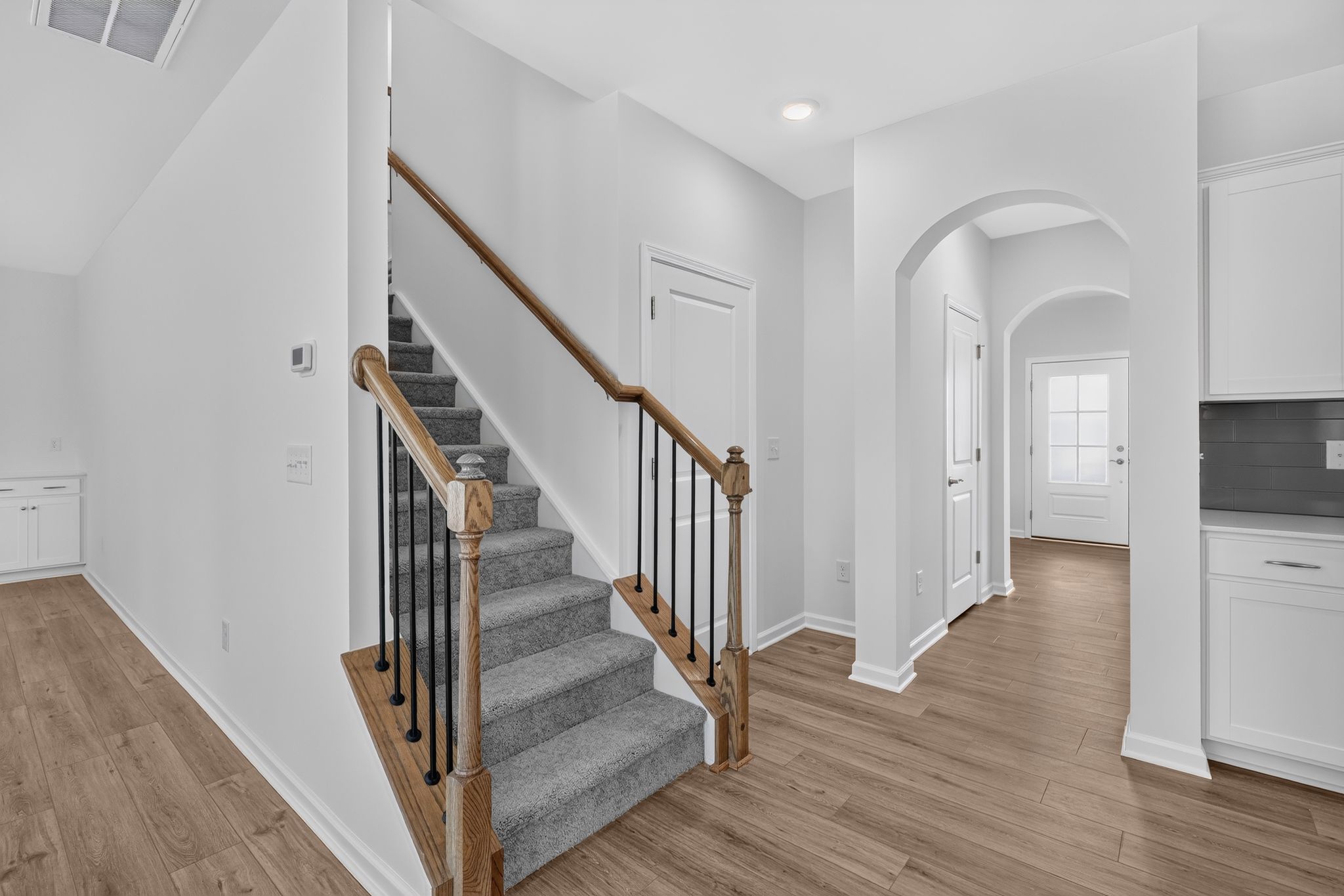 Pine Oaks Estates Hunter 30
