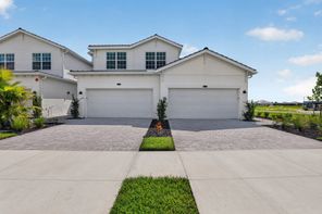 15888 GREEN ACRES AVE 4222 (Bay Creek)